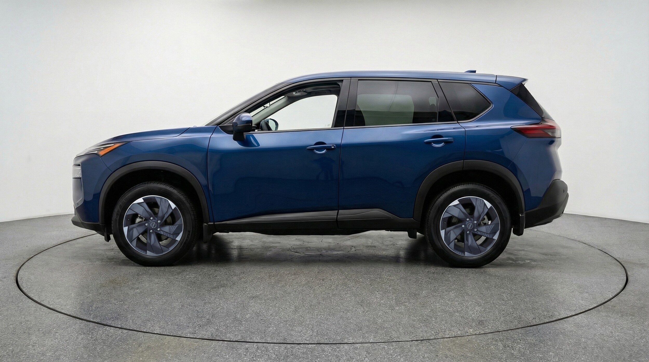 Thumbnail: 2025 Nissan Rogue - 5