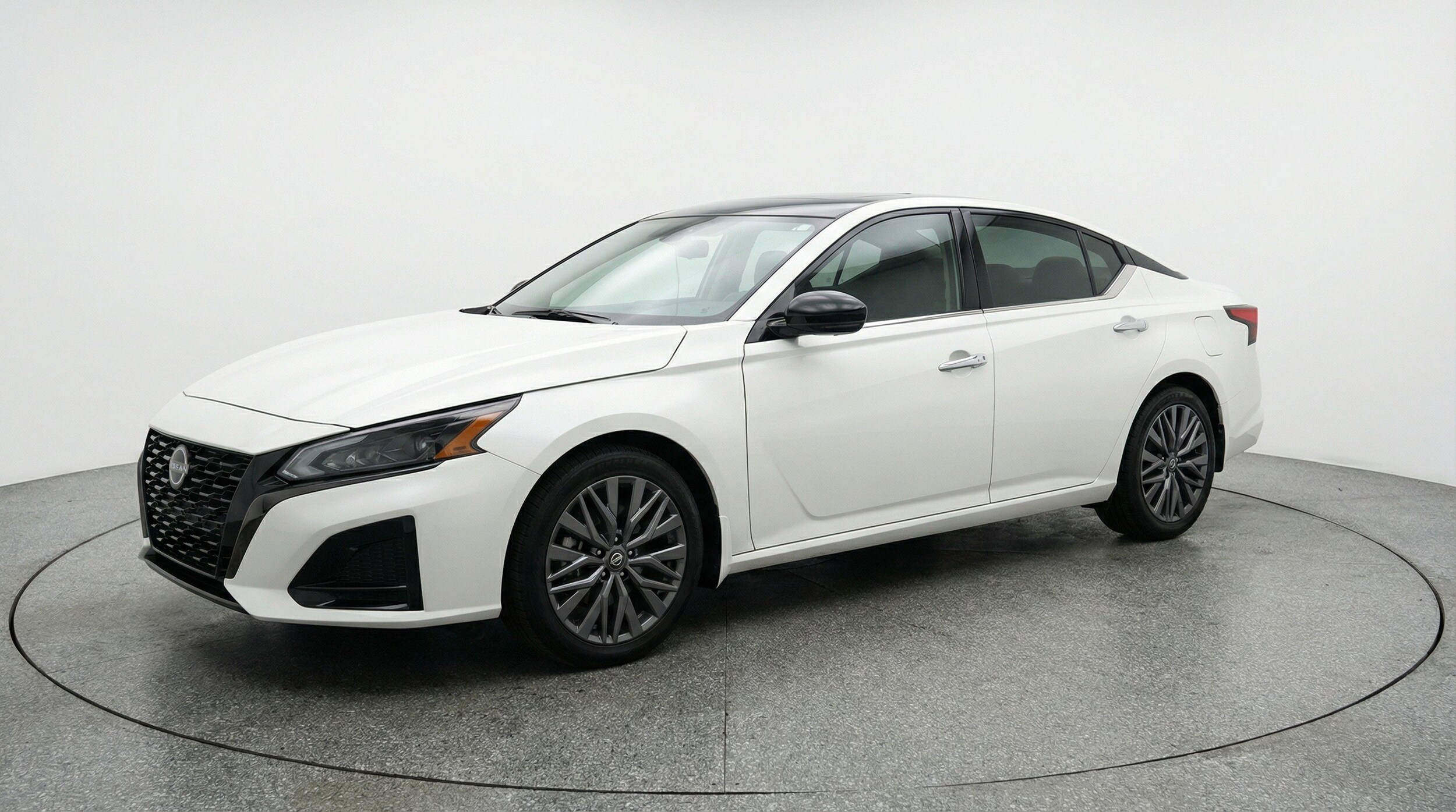 Thumbnail: 2025 Nissan Altima - 3