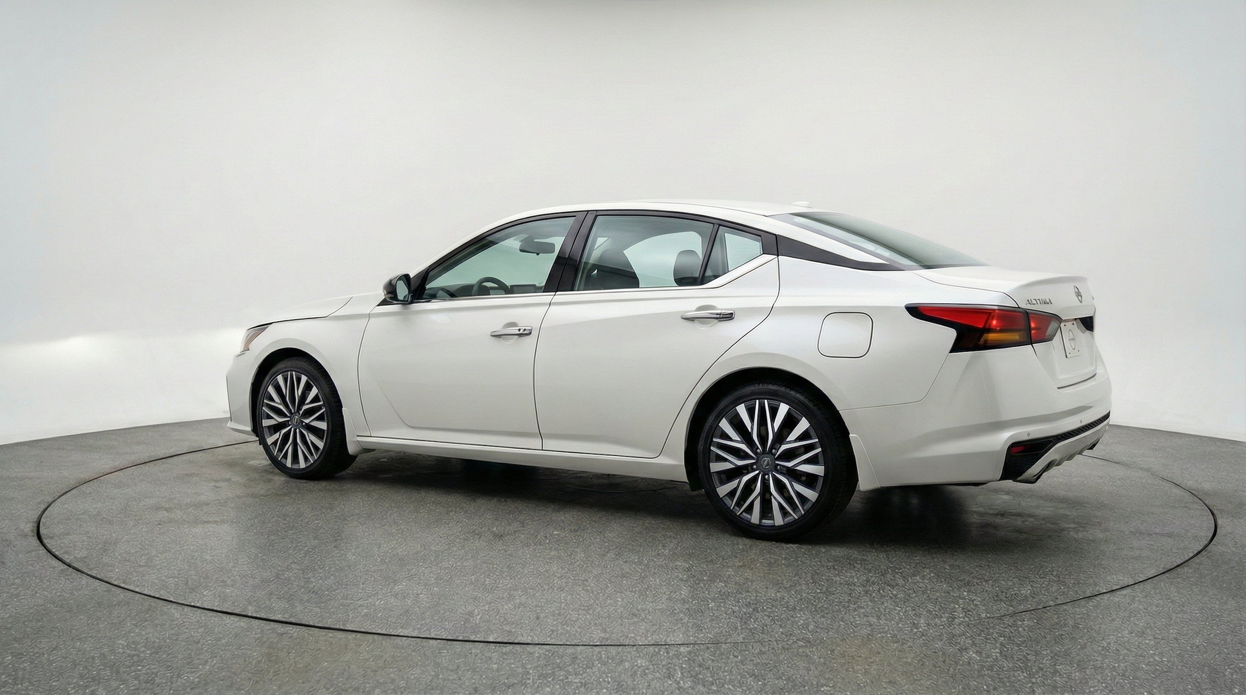 Thumbnail: 2025 Nissan Altima - 6