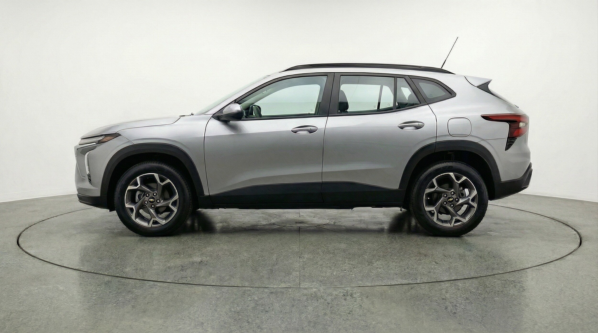 Thumbnail: 2025 Chevrolet Trax - 5