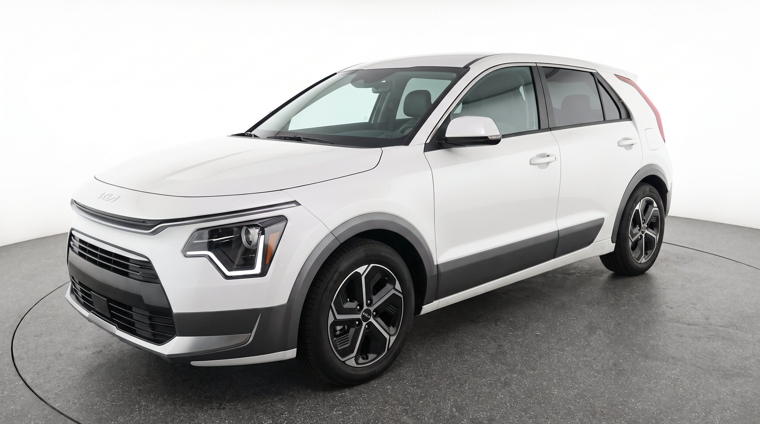 Thumbnail: 2026 Kia Niro - 3
