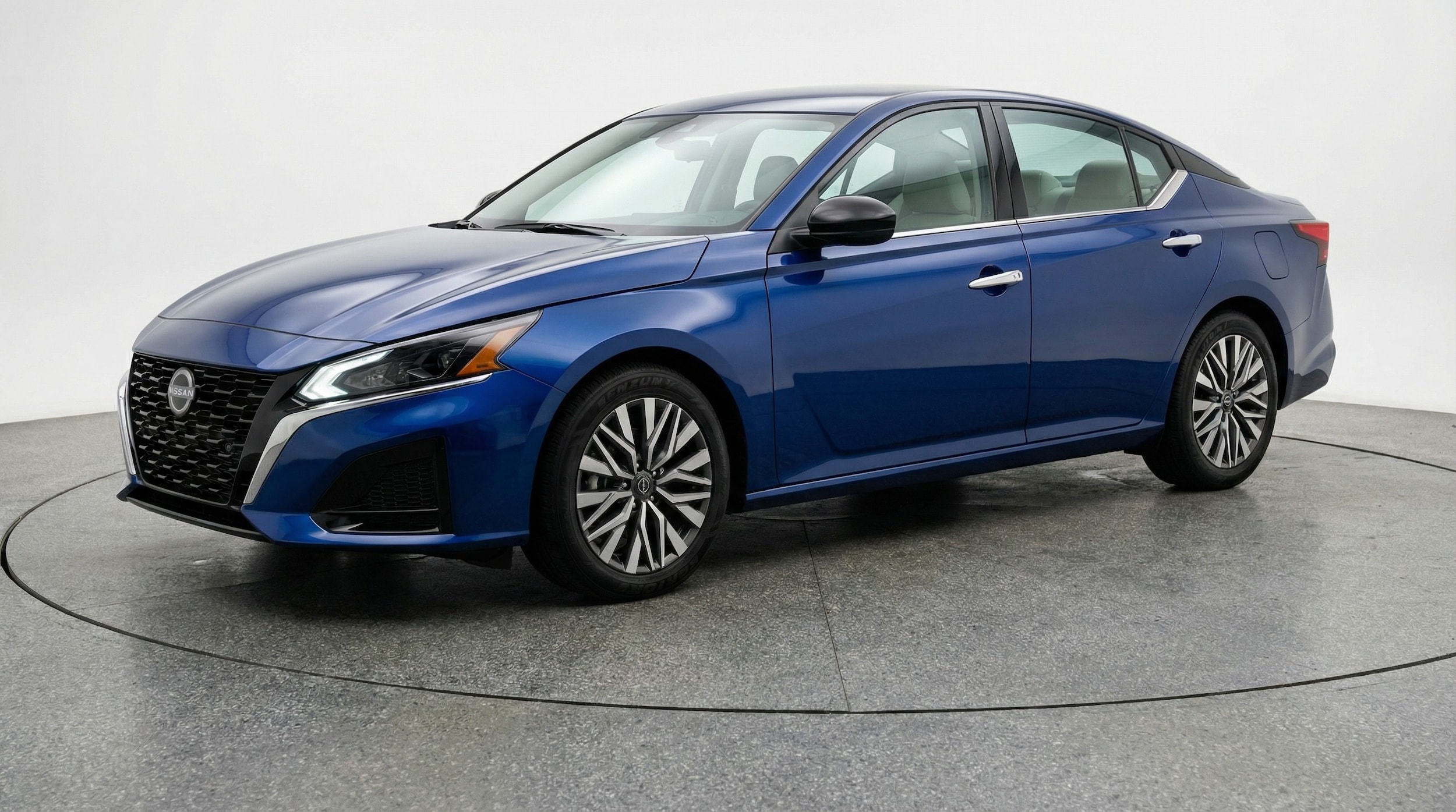 Thumbnail: 2025 Nissan Altima - 3