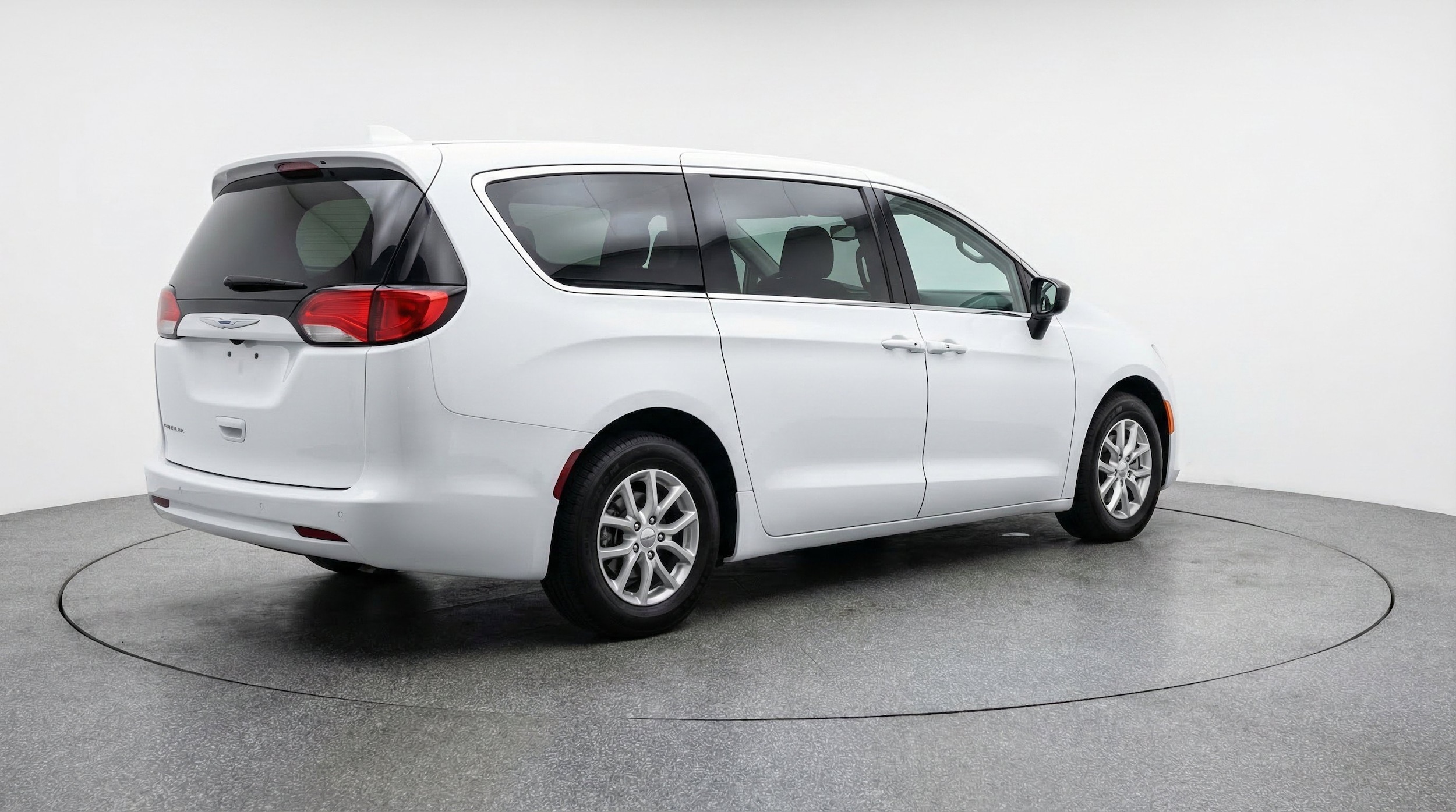 Thumbnail: 2024 Chrysler Voyager - 9