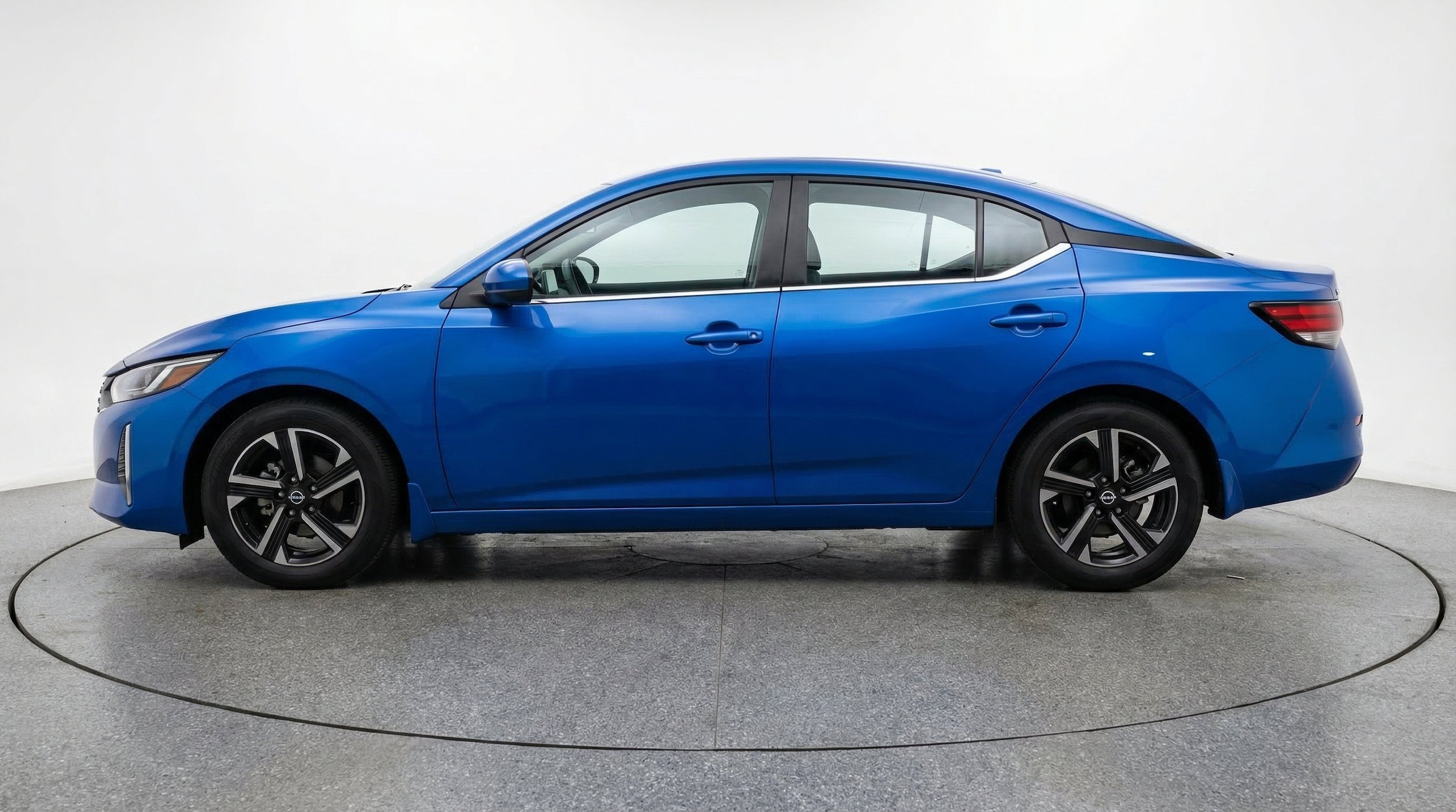Thumbnail: 2025 Nissan Sentra - 5