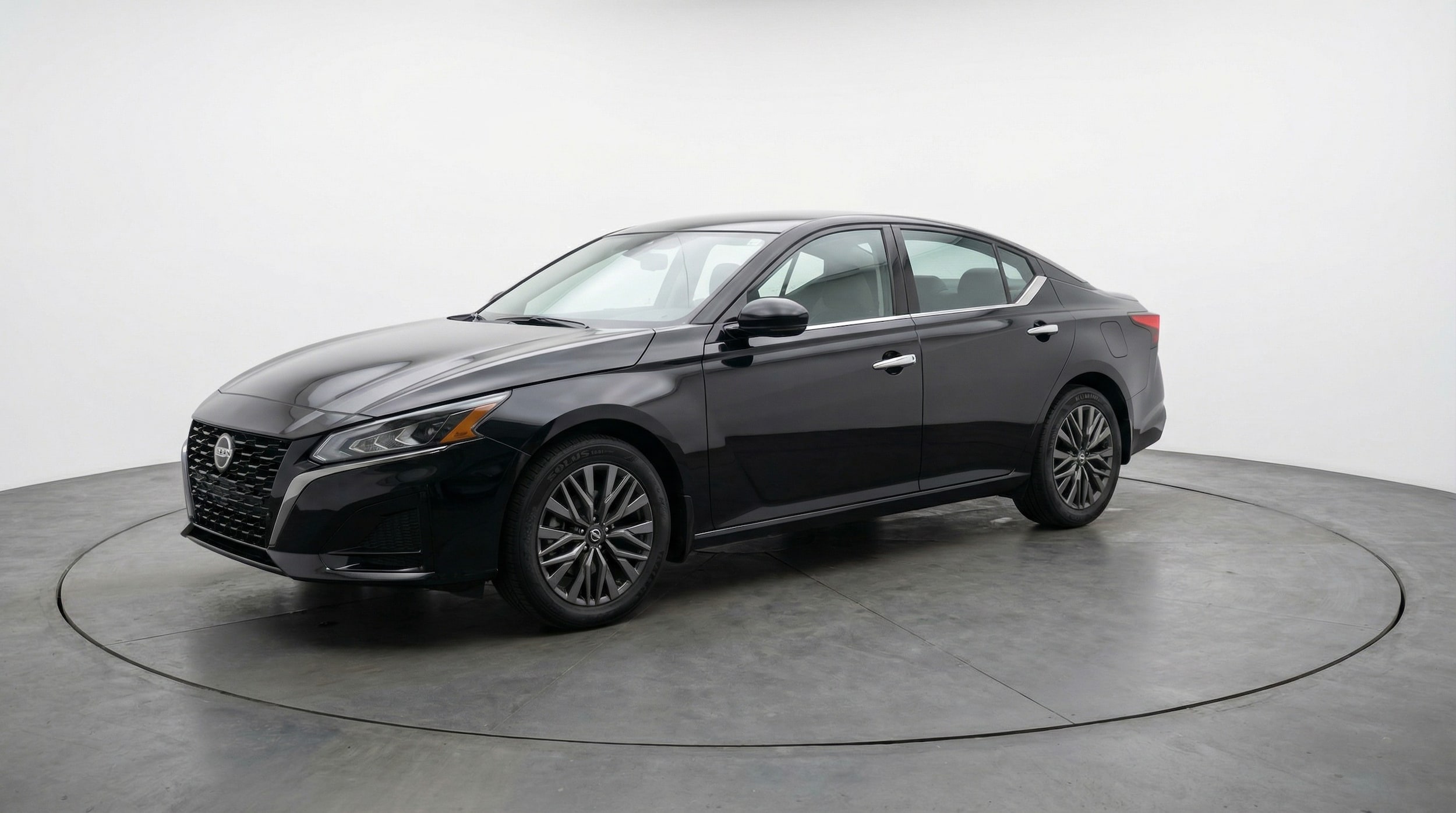 Thumbnail: 2025 Nissan Altima - 3