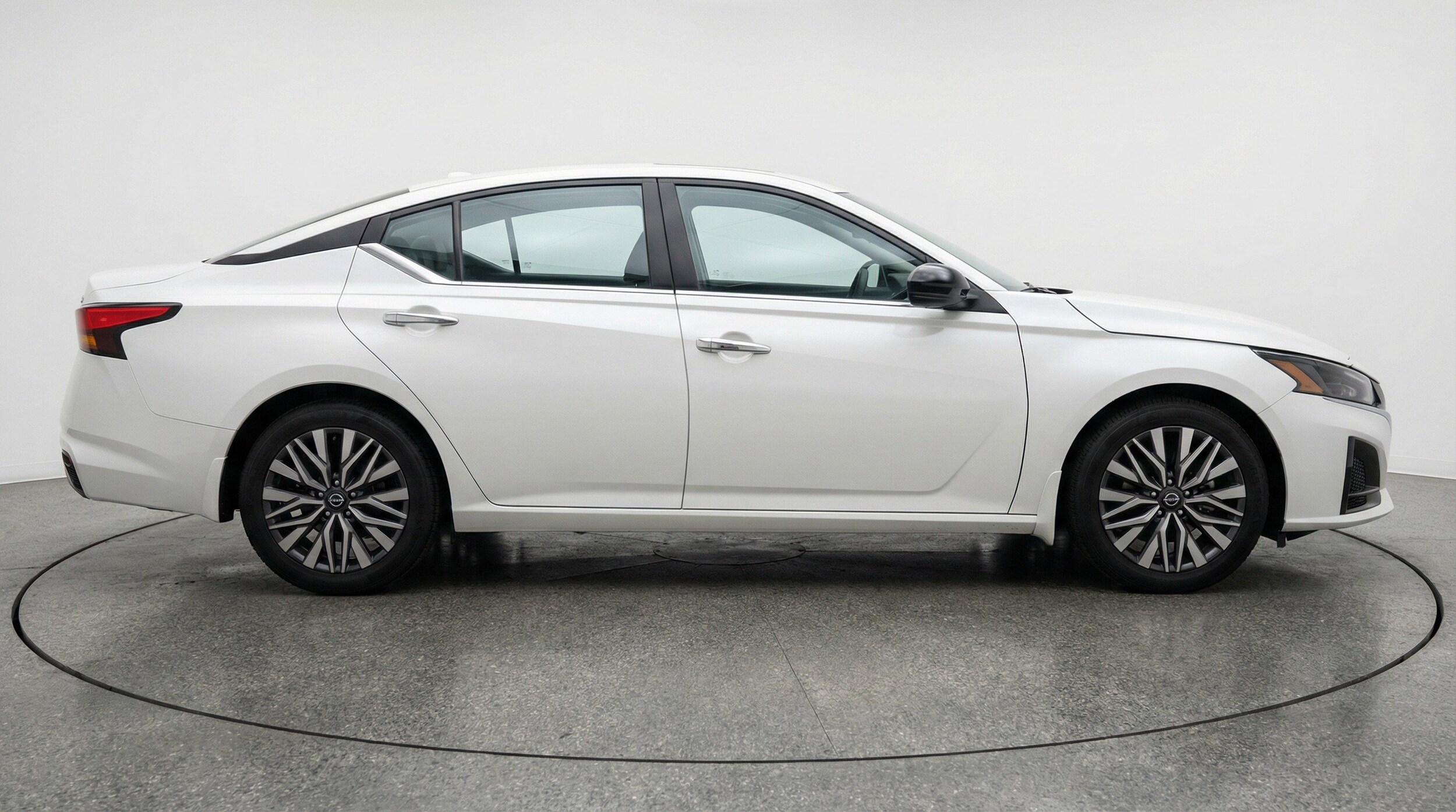 Thumbnail: 2025 Nissan Altima - 11