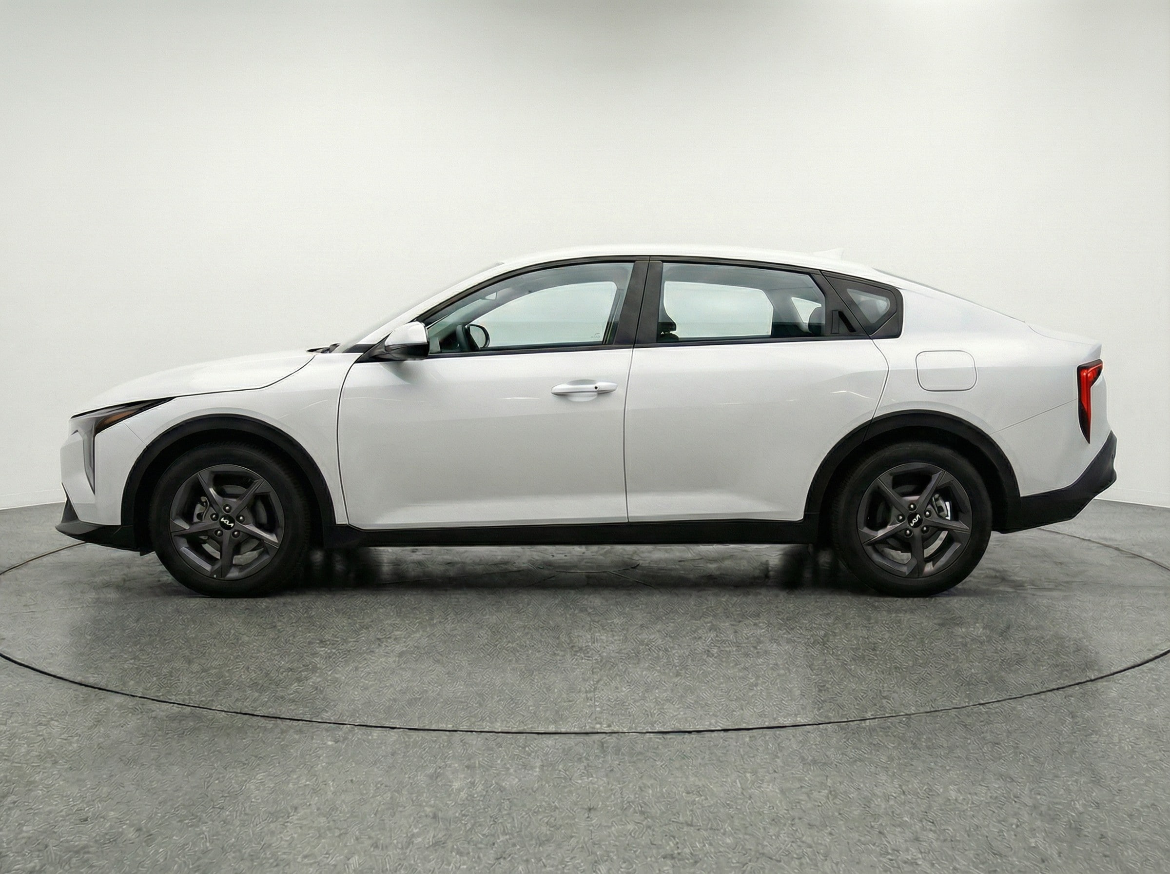 Thumbnail: 2025 Kia K4 - 4