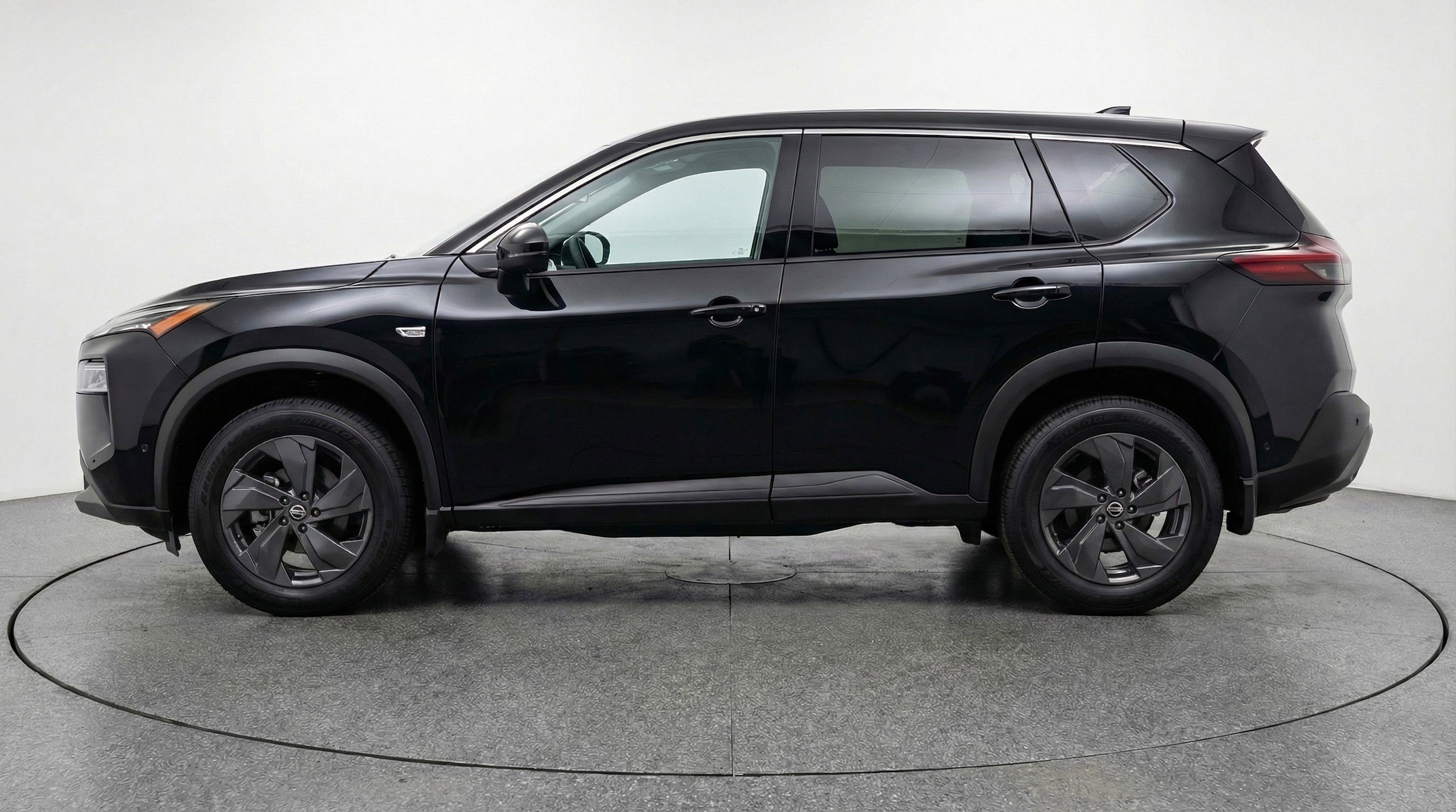 Thumbnail: 2025 Nissan Rogue - 5