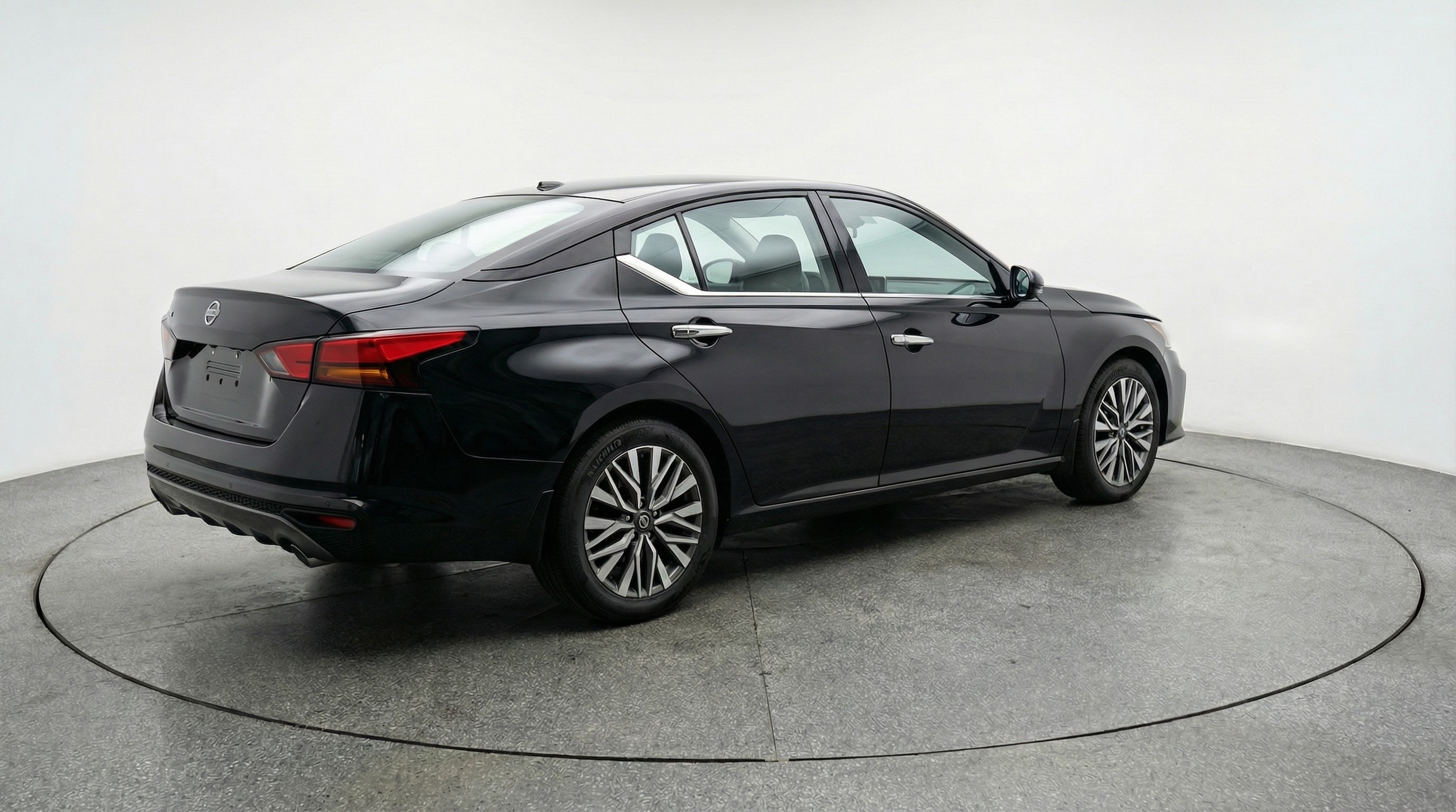 Thumbnail: 2025 Nissan Altima - 7