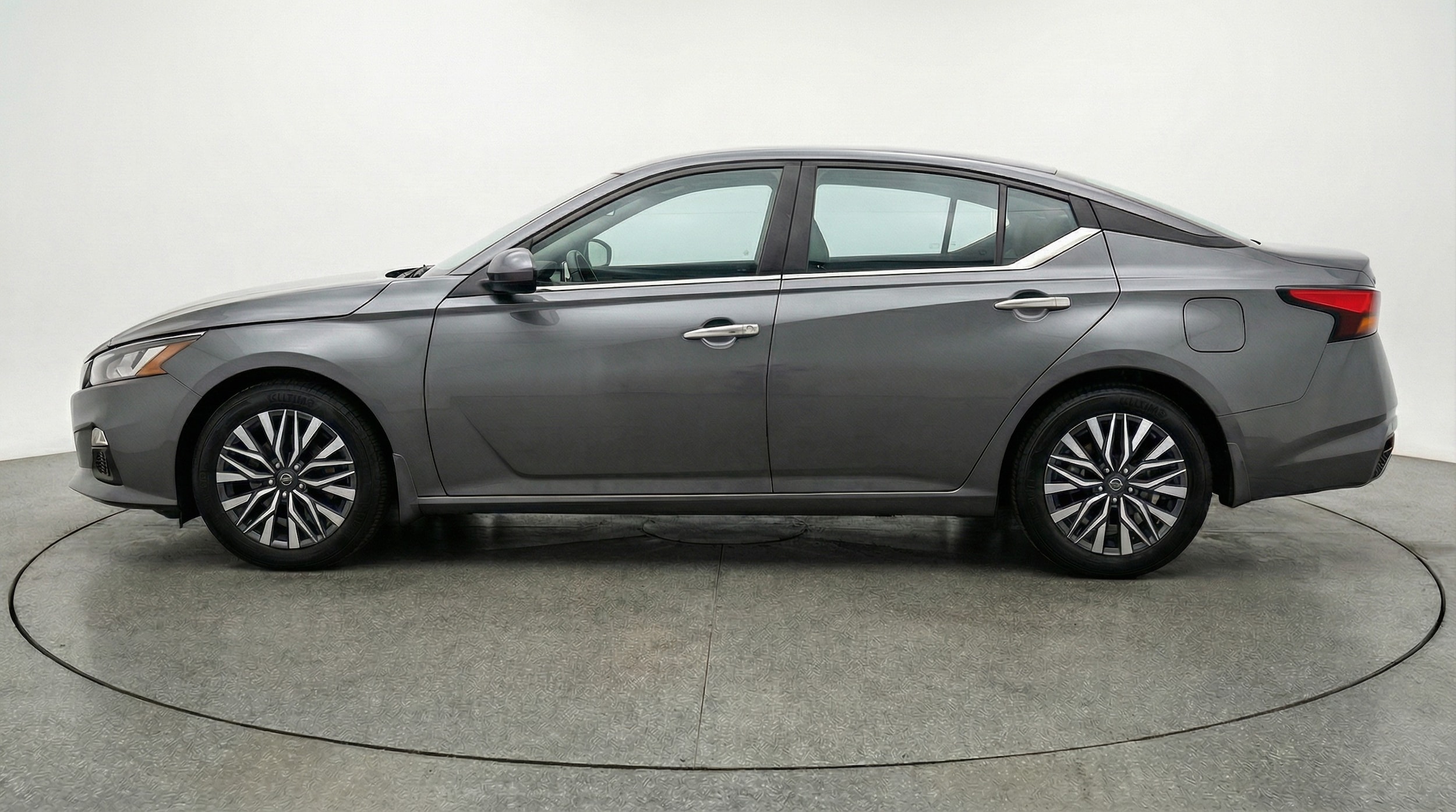 Thumbnail: 2025 Nissan Altima - 4