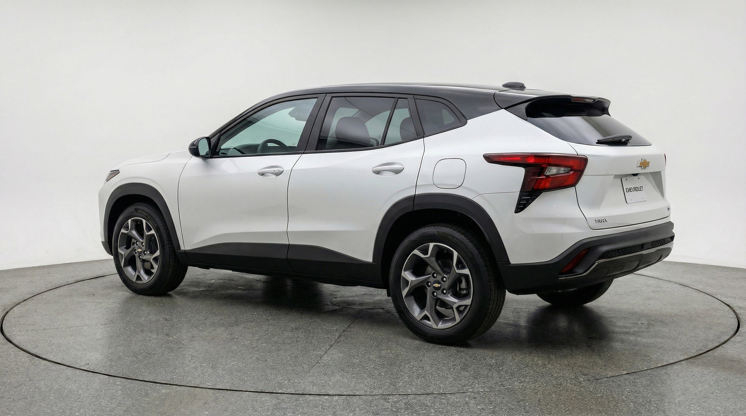 Thumbnail: 2025 Chevrolet Trax - 6