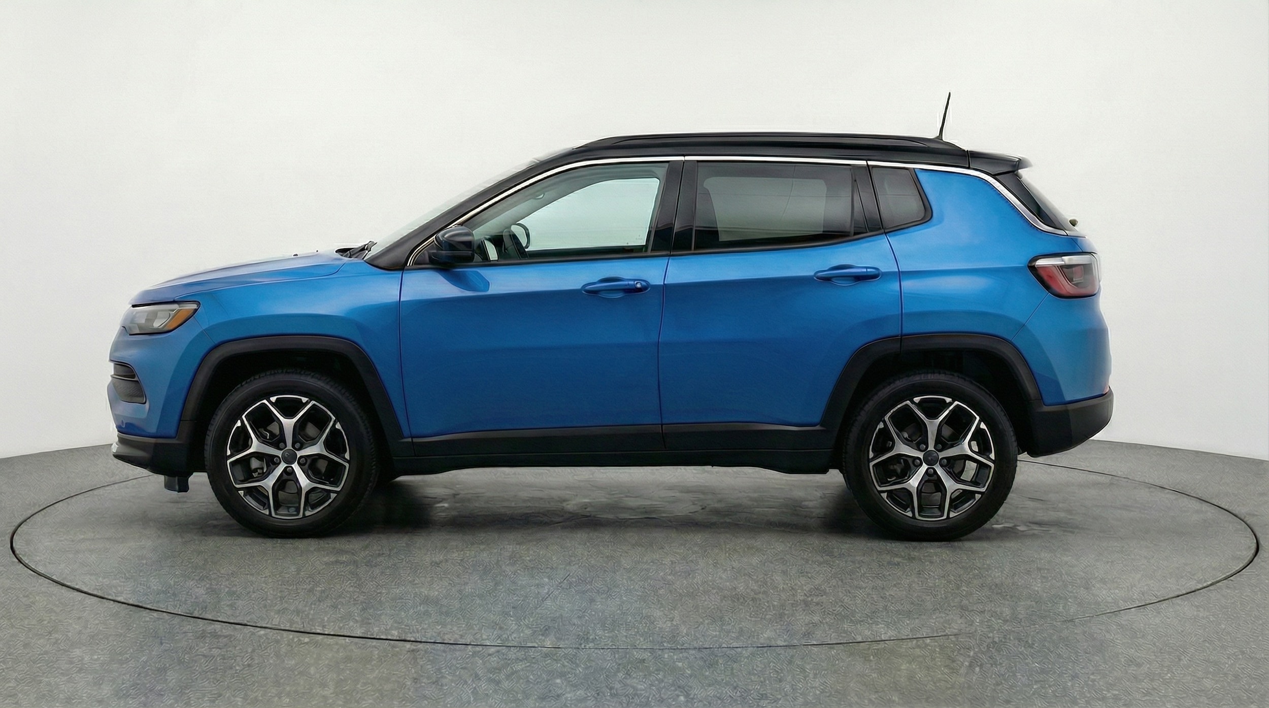 Thumbnail: 2025 Jeep Compass - 4