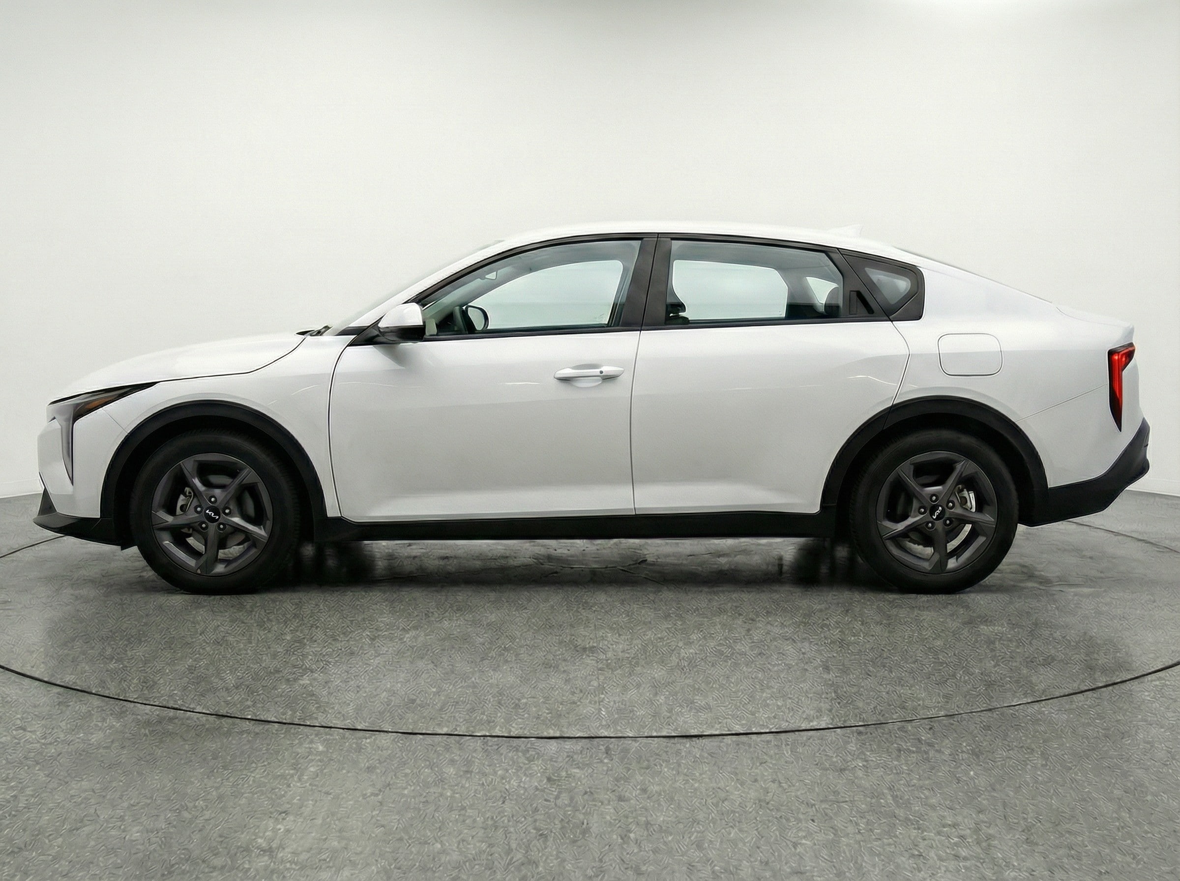 Thumbnail: 2025 Kia K4 - 4