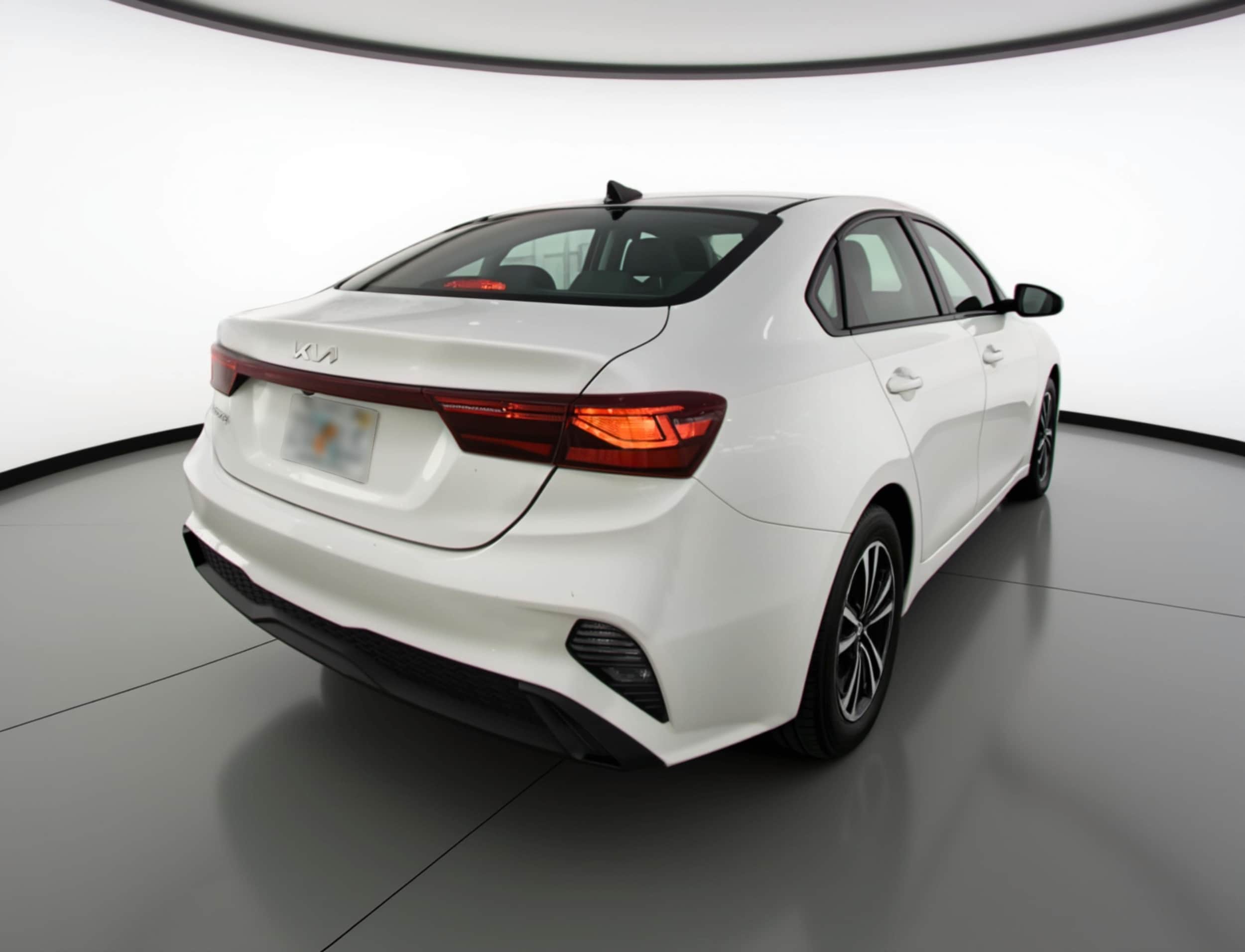 Thumbnail: 2024 Kia Forte - 7