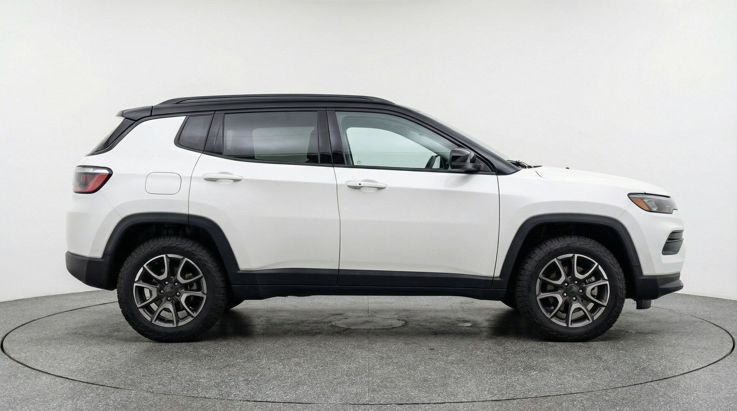 Thumbnail: 2025 Jeep Compass - 11