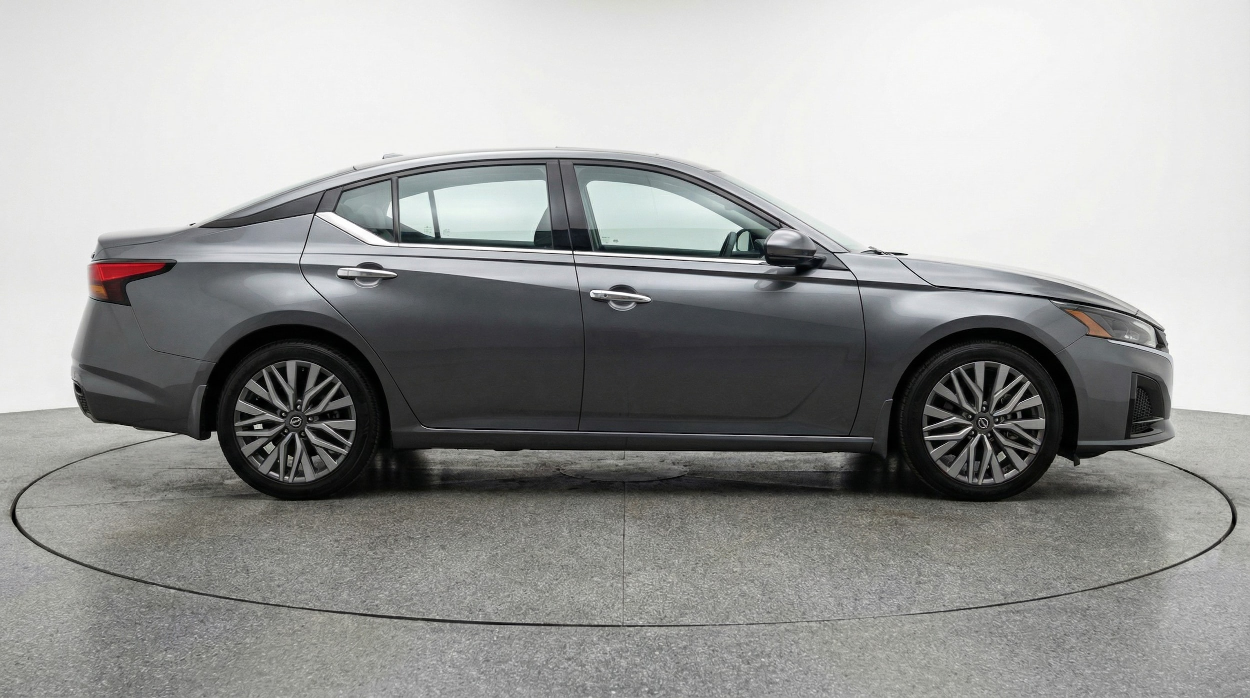 Thumbnail: 2025 Nissan Altima - 8