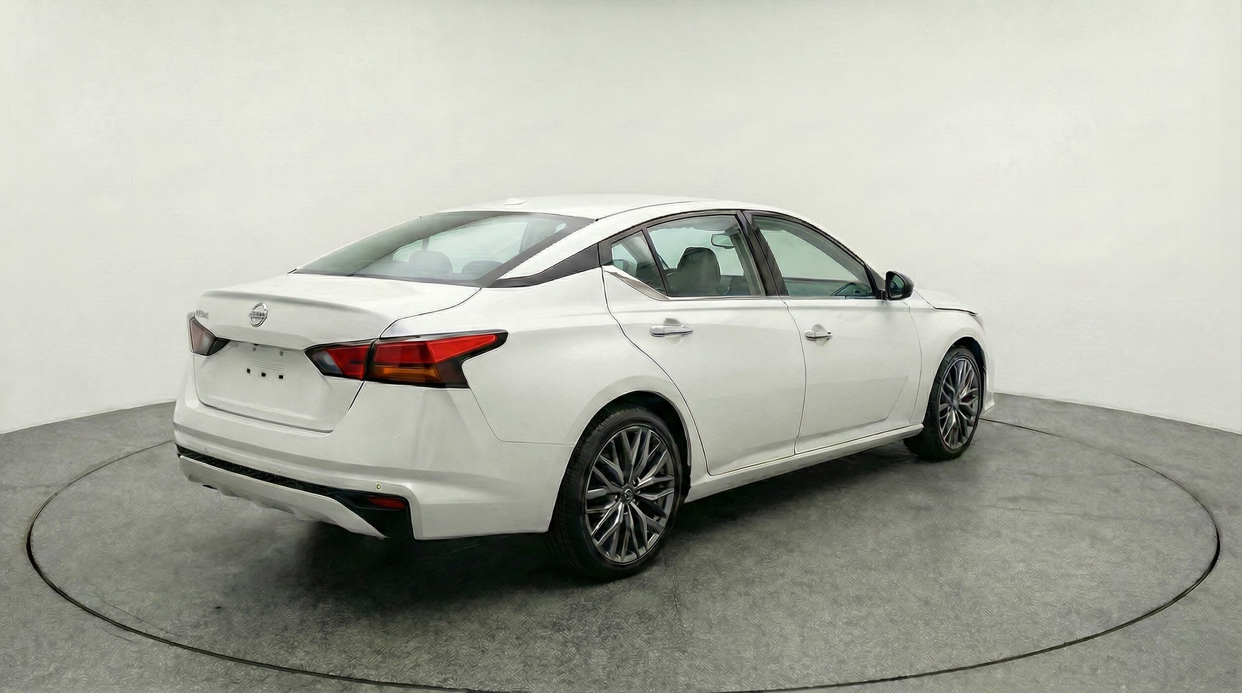 Thumbnail: 2025 Nissan Altima - 7