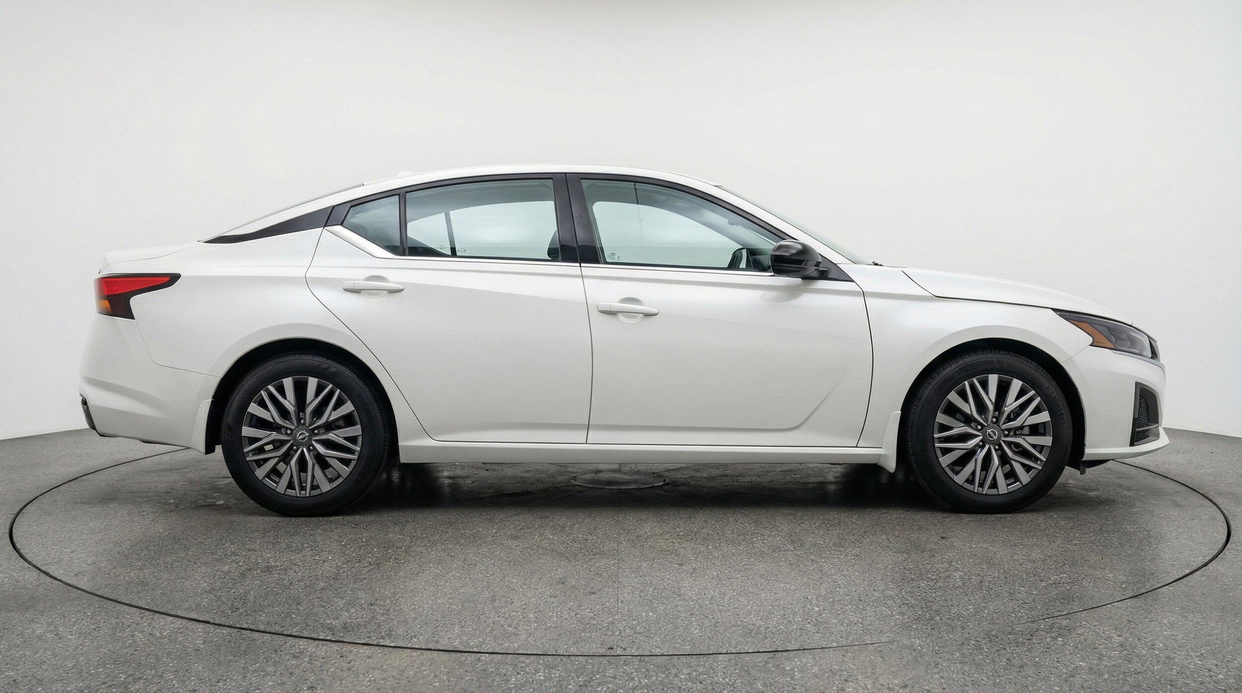 Thumbnail: 2025 Nissan Altima - 11