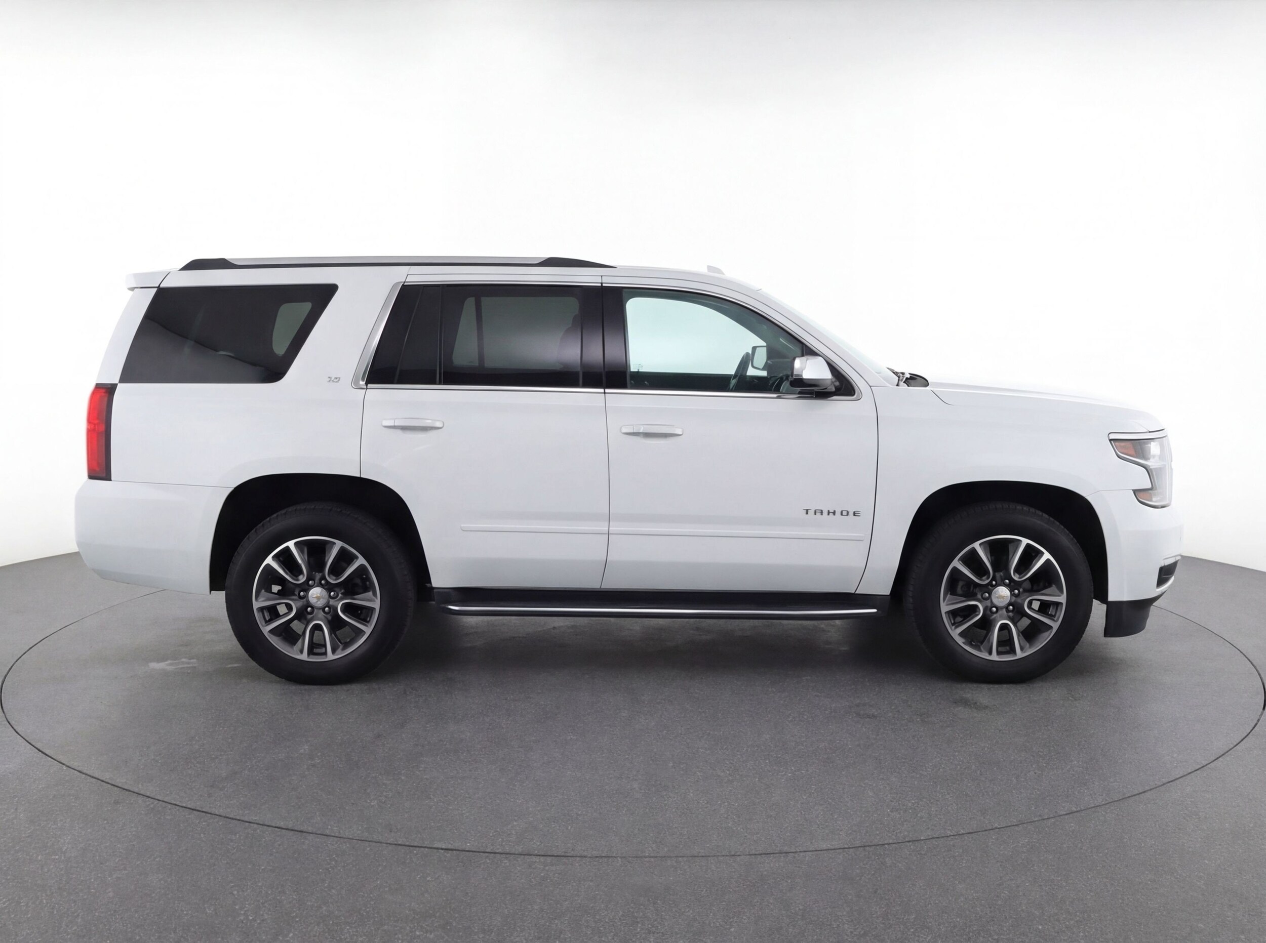 Thumbnail: 2023 Chevrolet Tahoe - 11