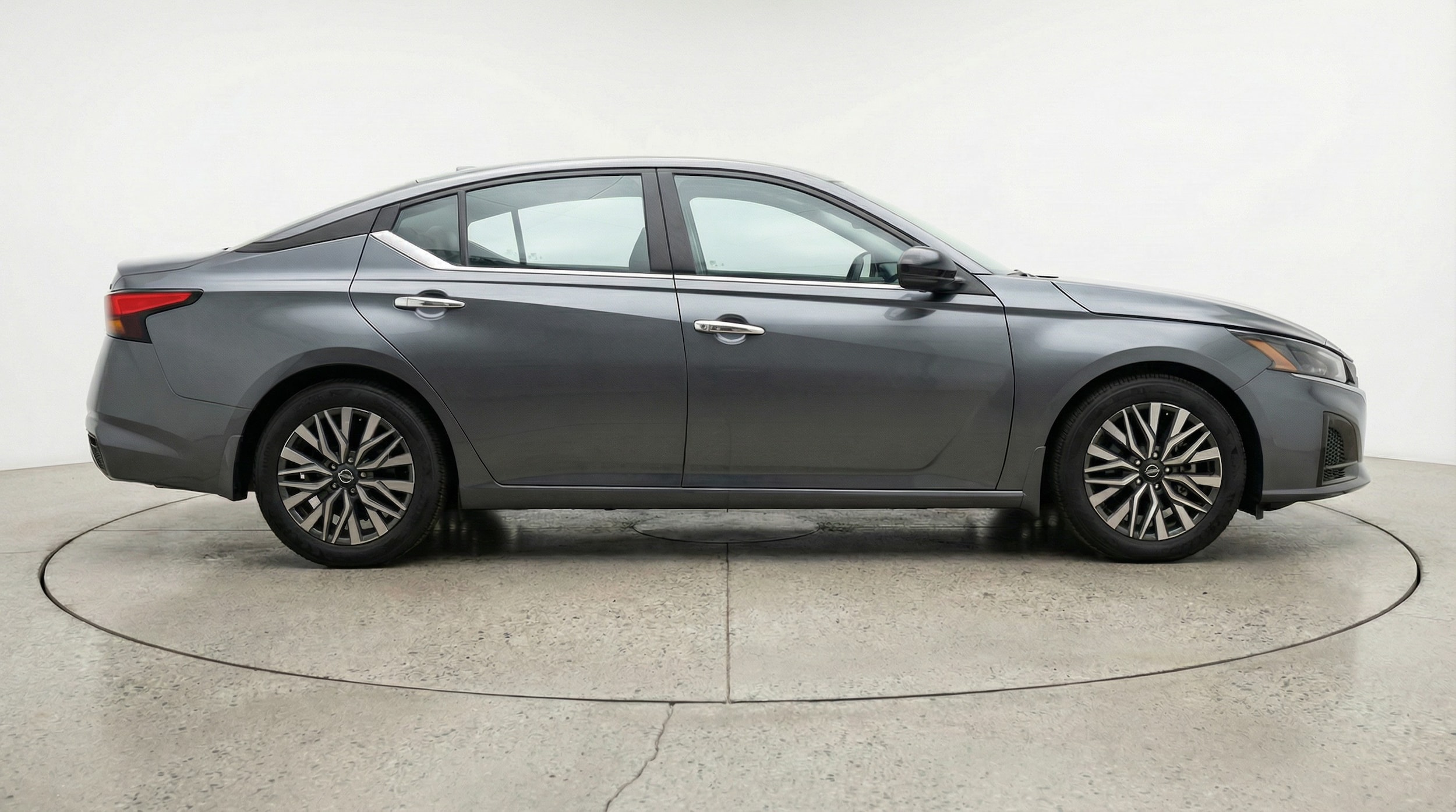 Thumbnail: 2025 Nissan Altima - 8