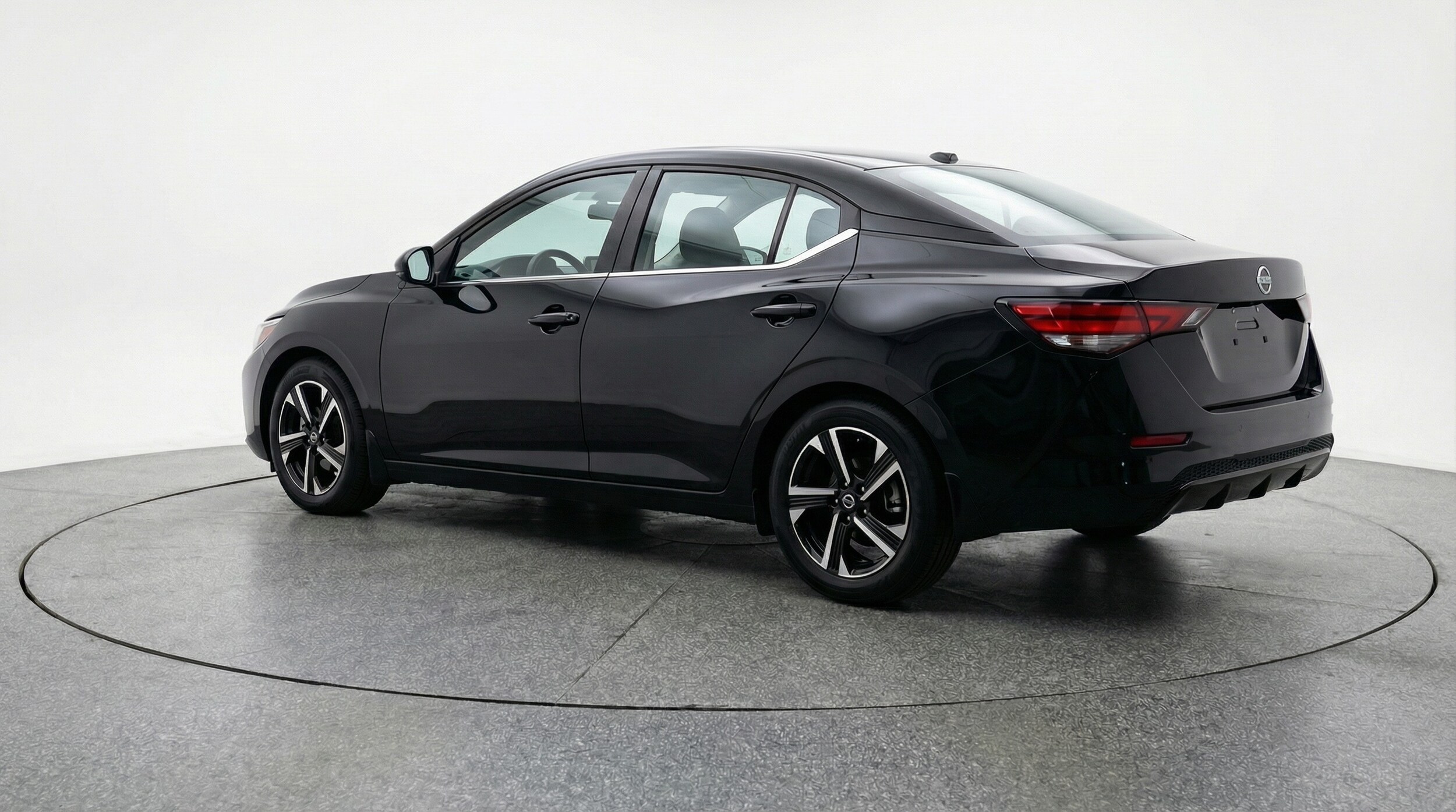 Thumbnail: 2025 Nissan Sentra - 5