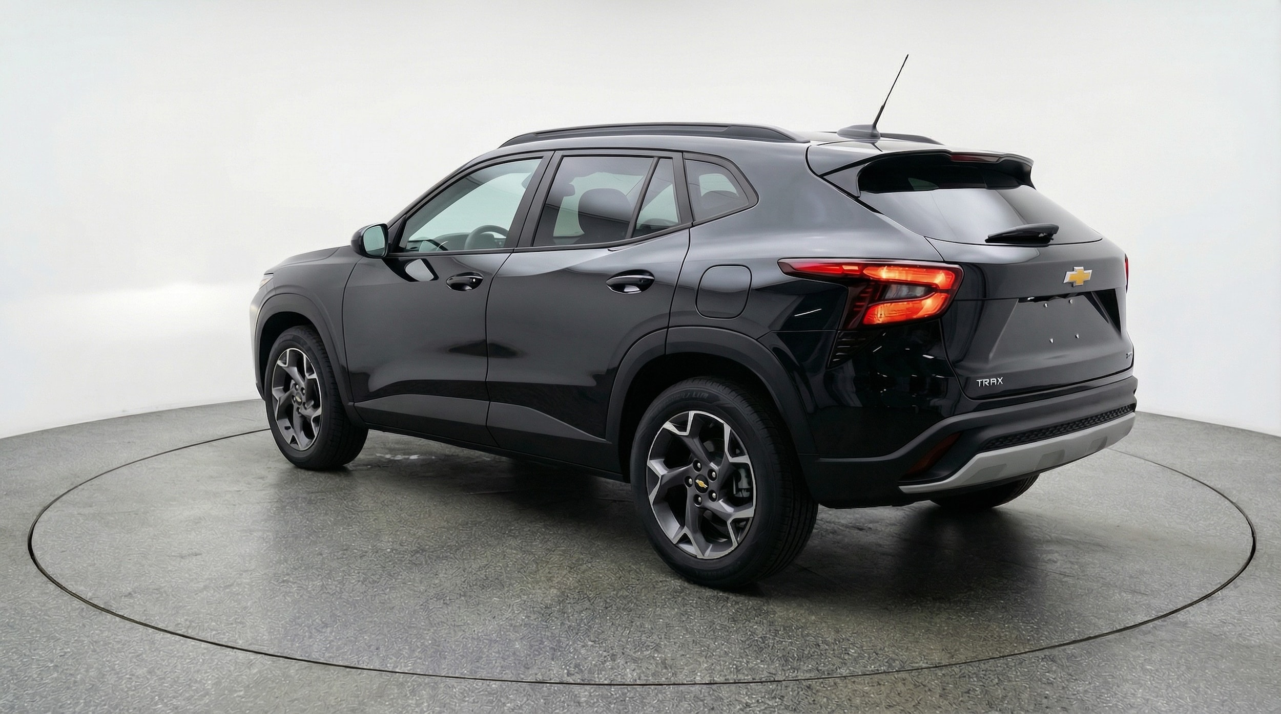 Thumbnail: 2025 Chevrolet Trax - 5