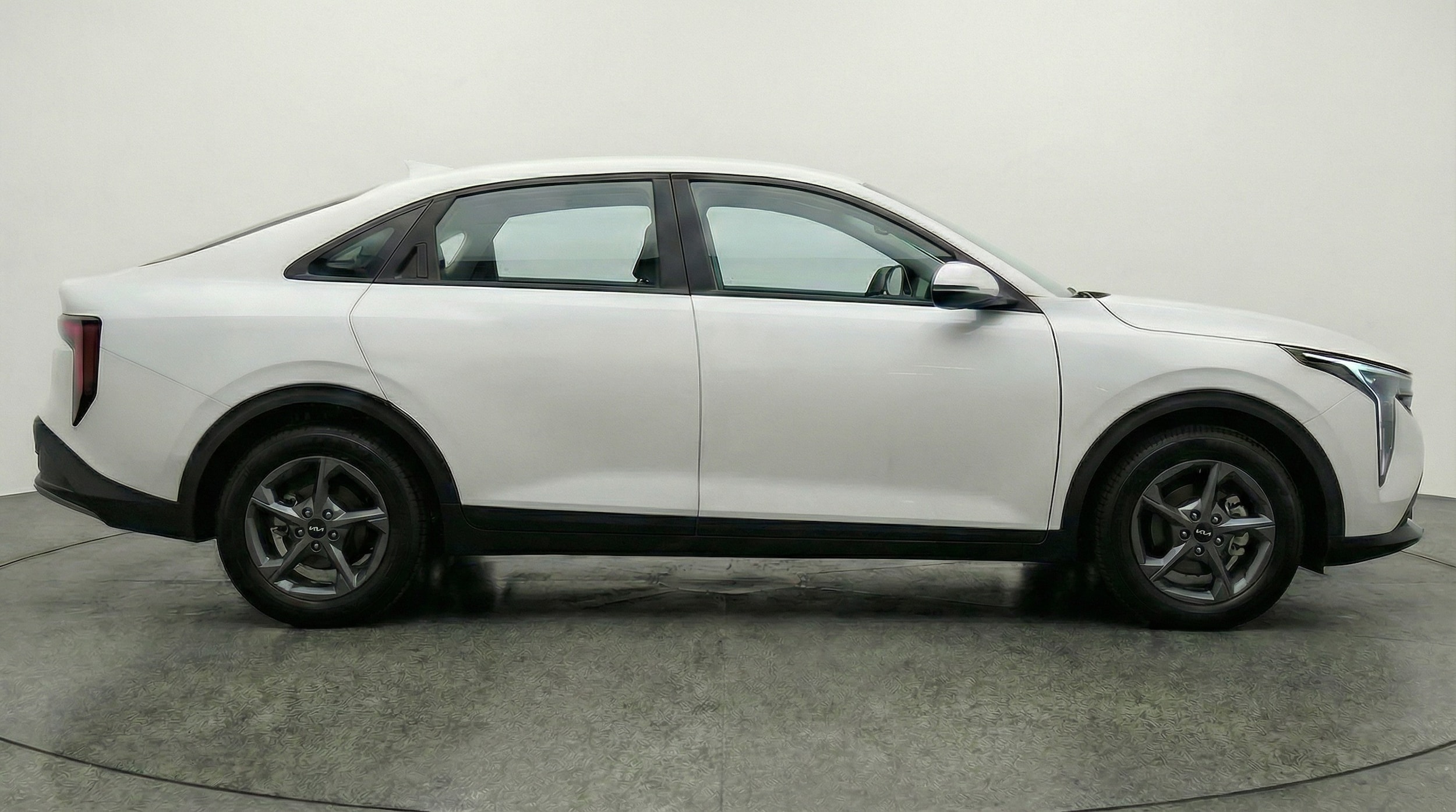 Thumbnail: 2025 Kia K4 - 8