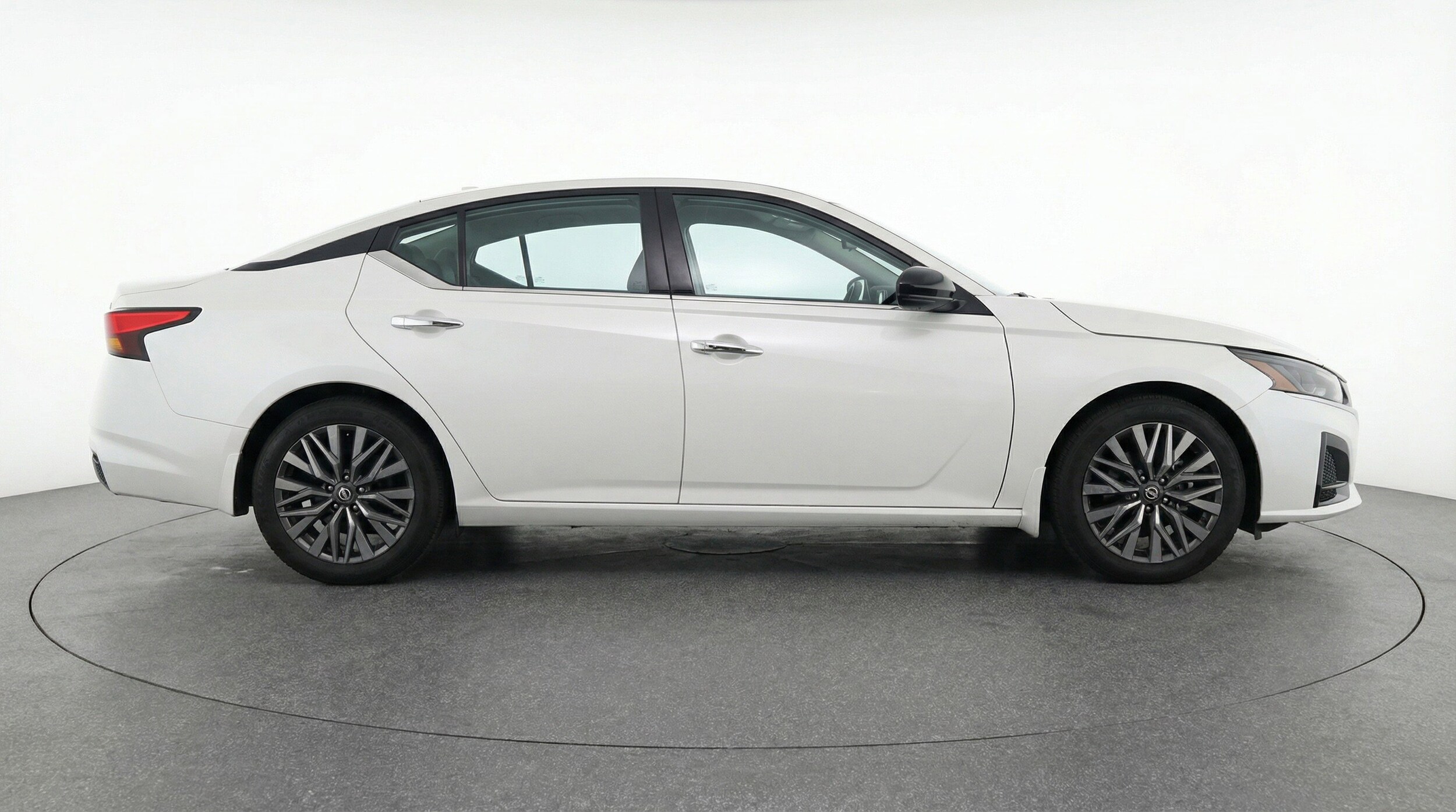 Thumbnail: 2025 Nissan Altima - 11