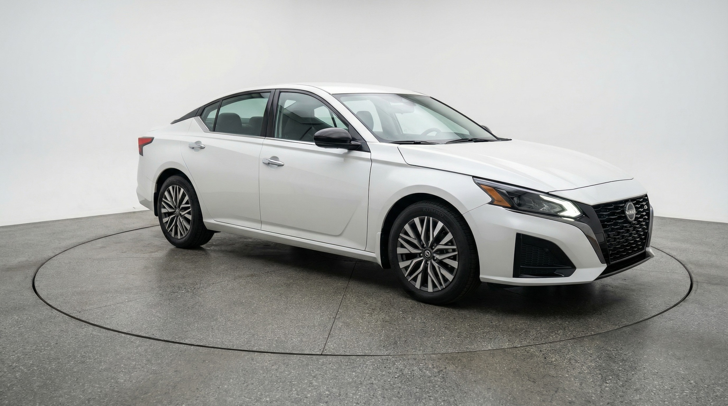 Thumbnail: 2025 Nissan Altima - 1