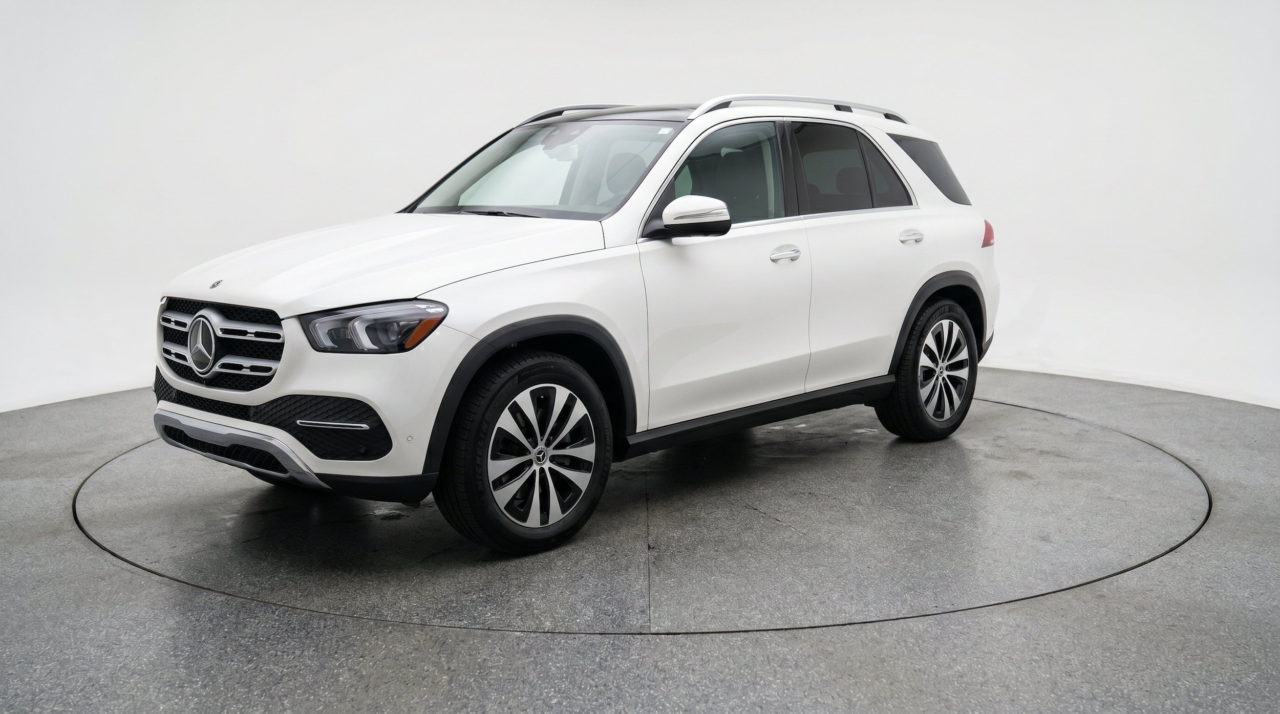 Thumbnail: 2026 Mercedes-Benz GLE - 3