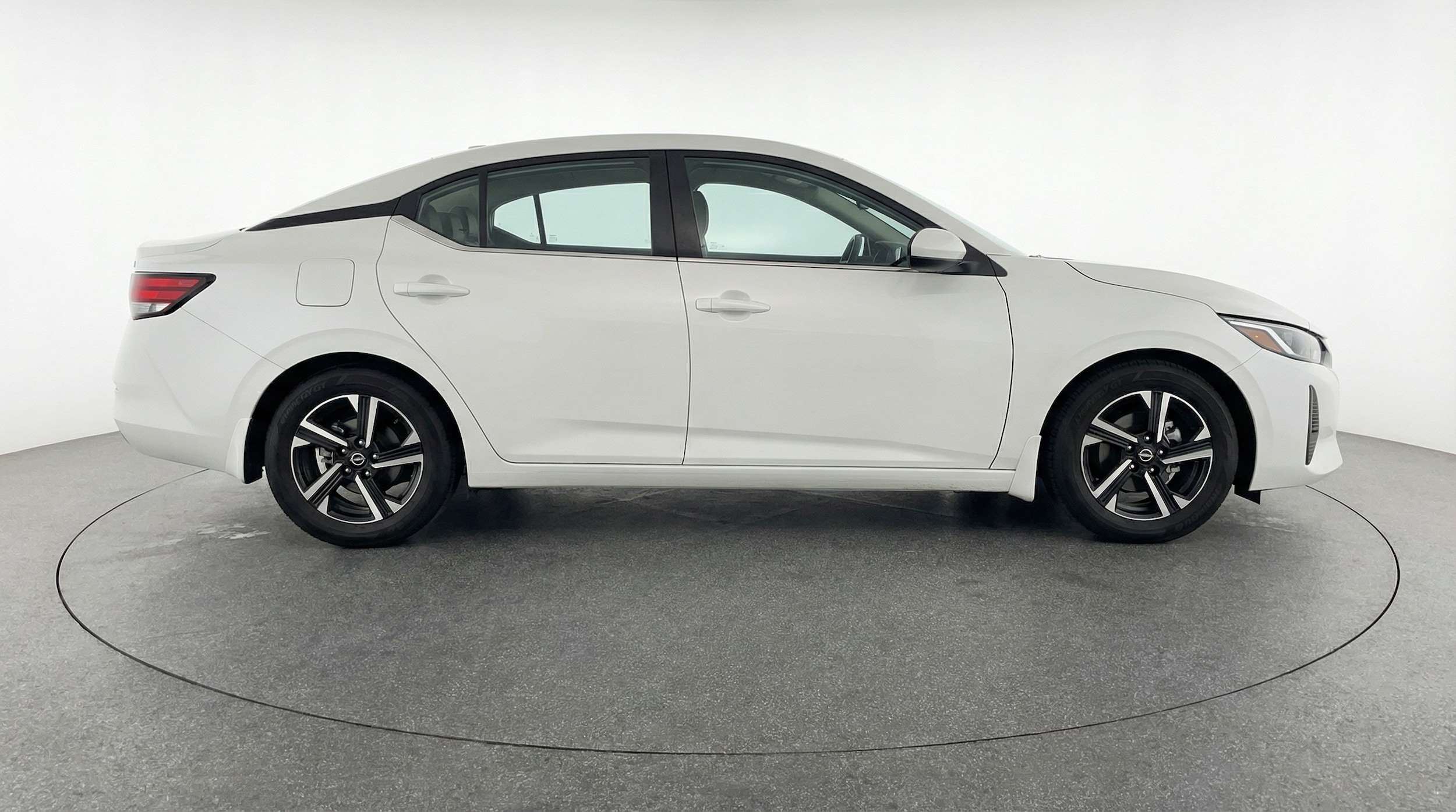 Thumbnail: 2025 Nissan Sentra - 8