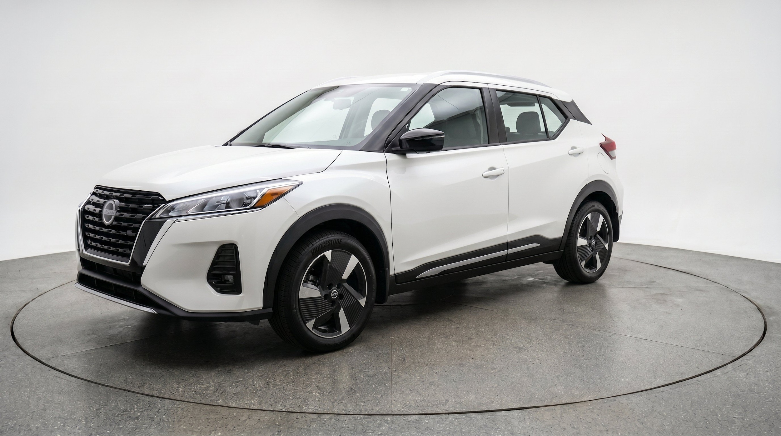 Thumbnail: 2026 Nissan Kicks - 3