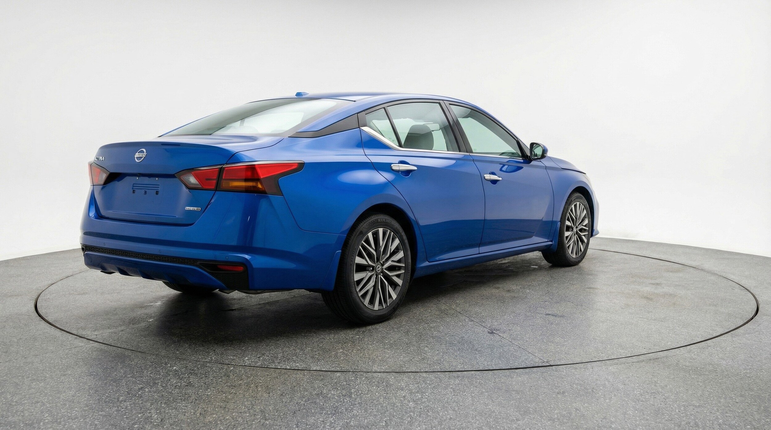 Thumbnail: 2025 Nissan Altima - 9