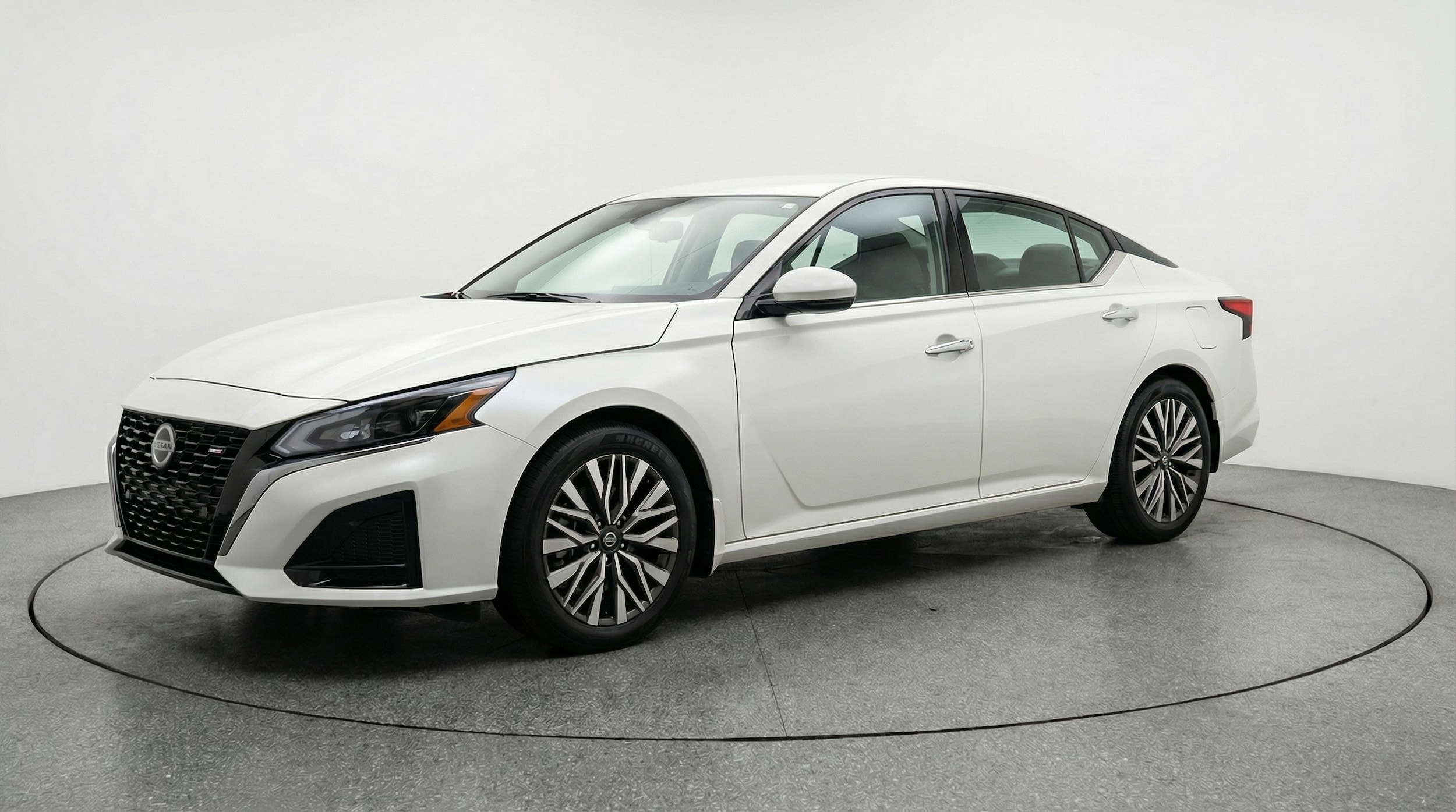 Thumbnail: 2025 Nissan Altima - 3