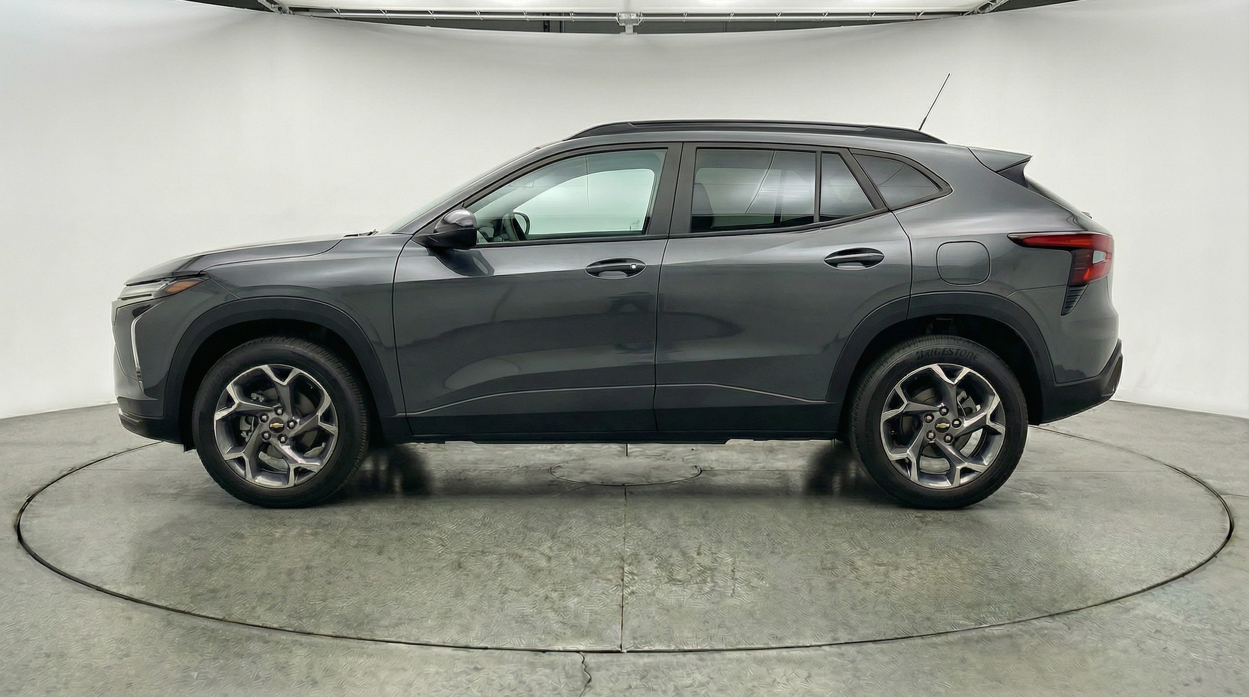 Thumbnail: 2025 Chevrolet Trax - 4