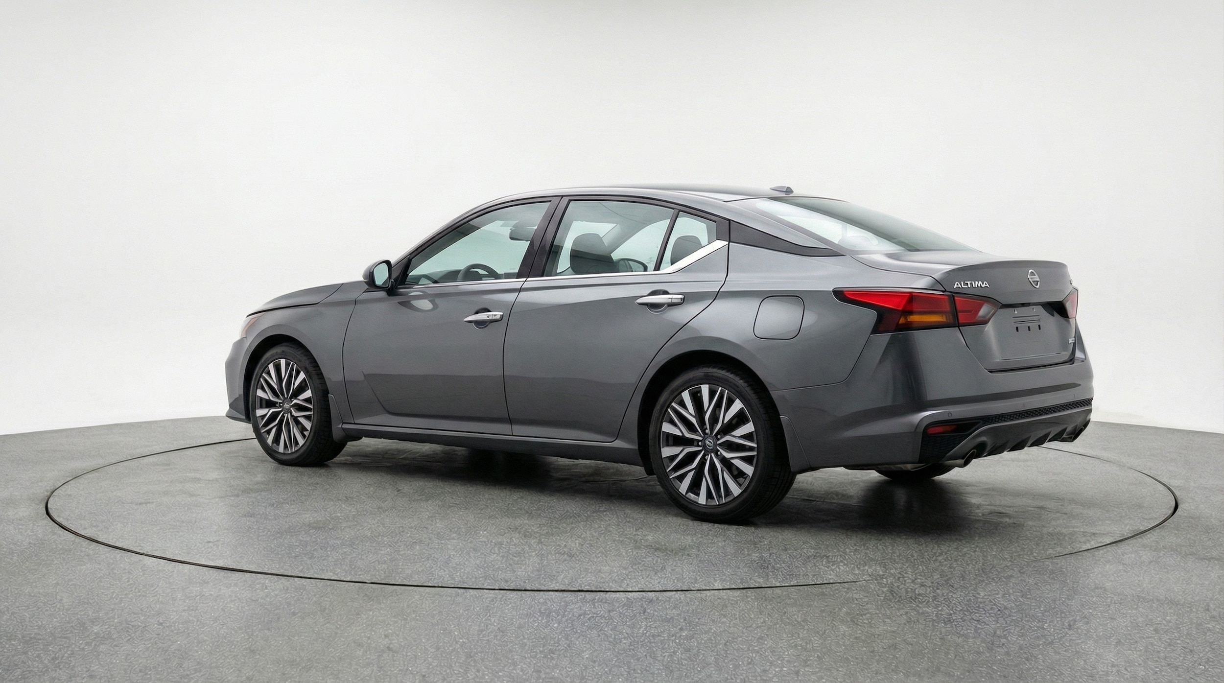 Thumbnail: 2025 Nissan Altima - 5