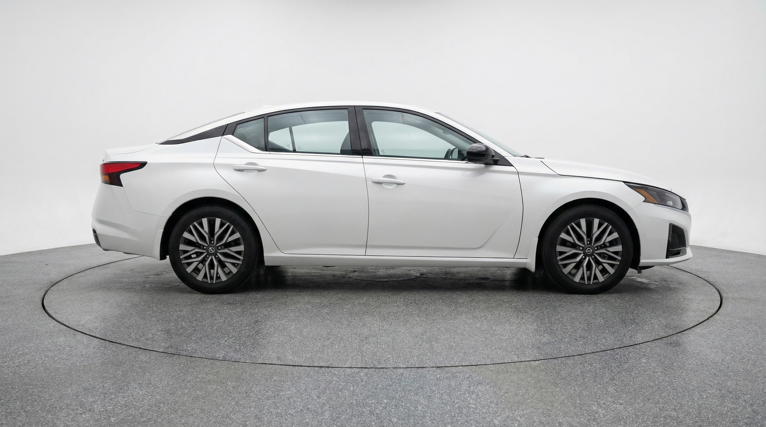 Thumbnail: 2025 Nissan Altima - 8