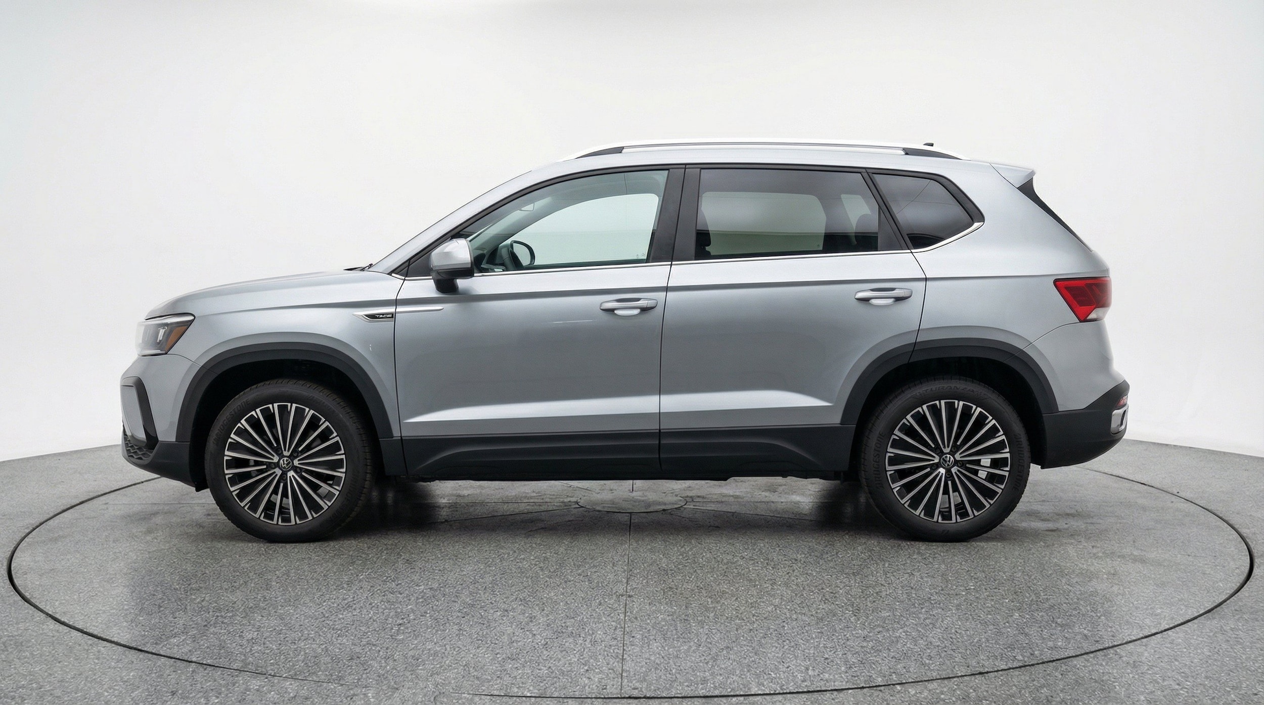 Thumbnail: 2026 Volkswagen Taos - 5
