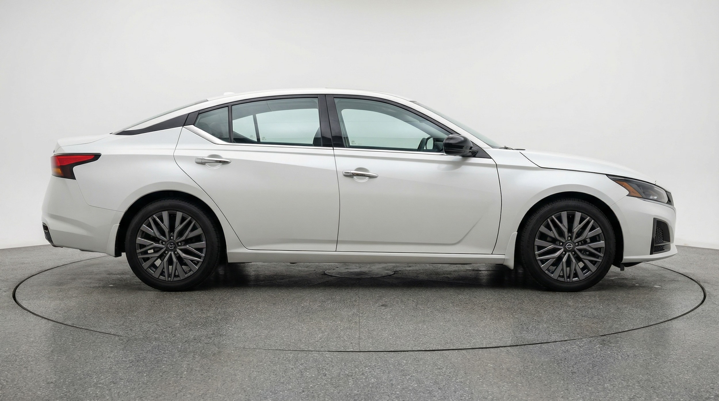 Thumbnail: 2025 Nissan Altima - 8