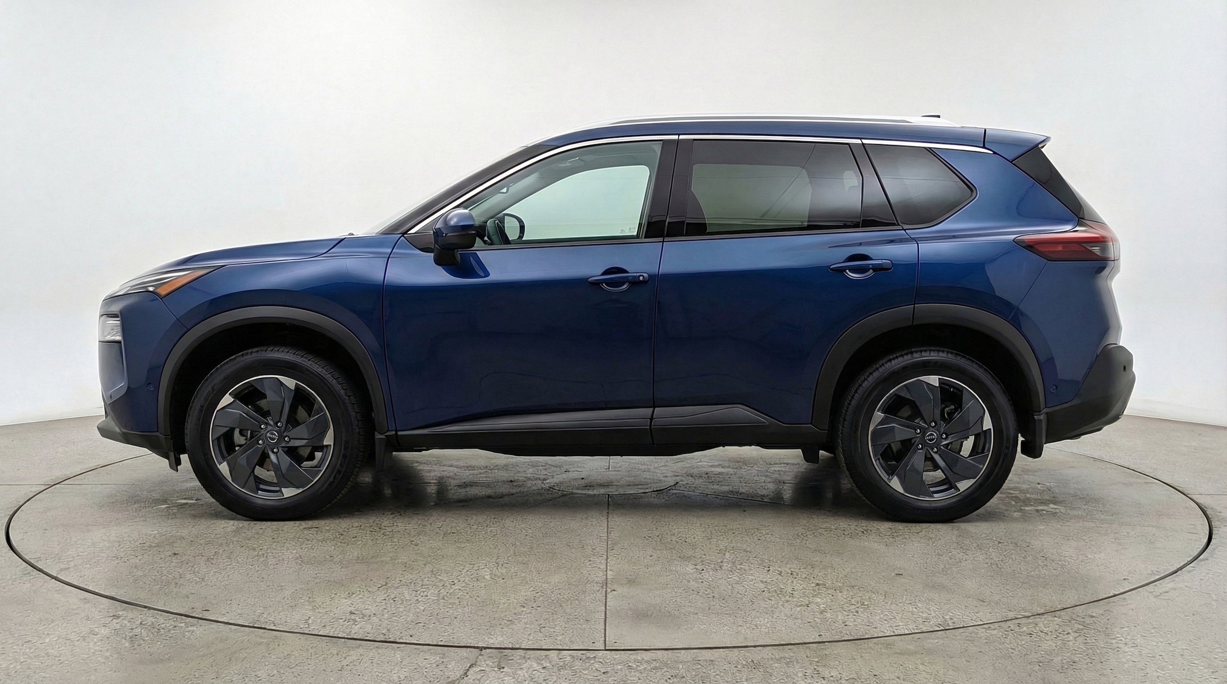 Thumbnail: 2025 Nissan Rogue - 5