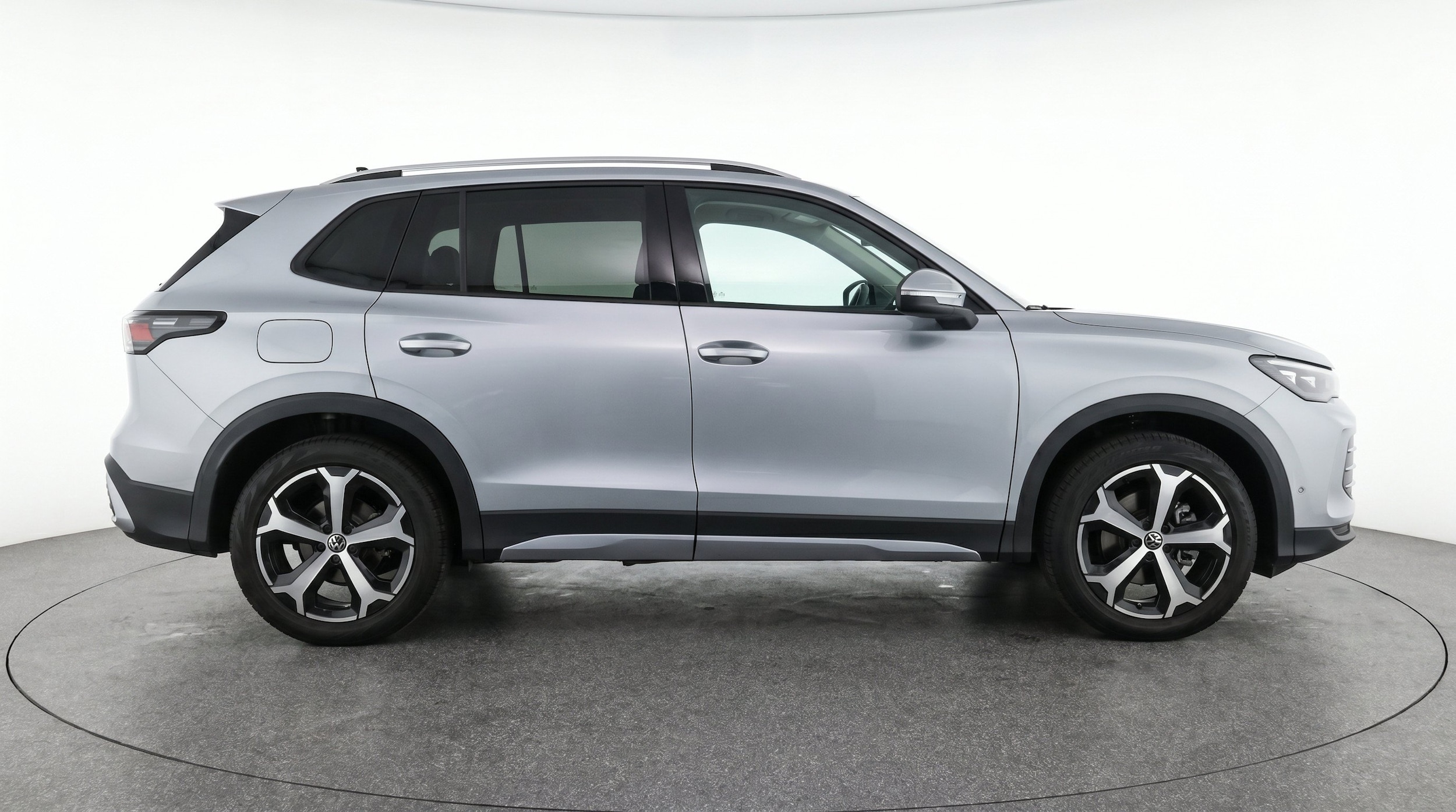 Thumbnail: 2026 Volkswagen Tiguan - 11