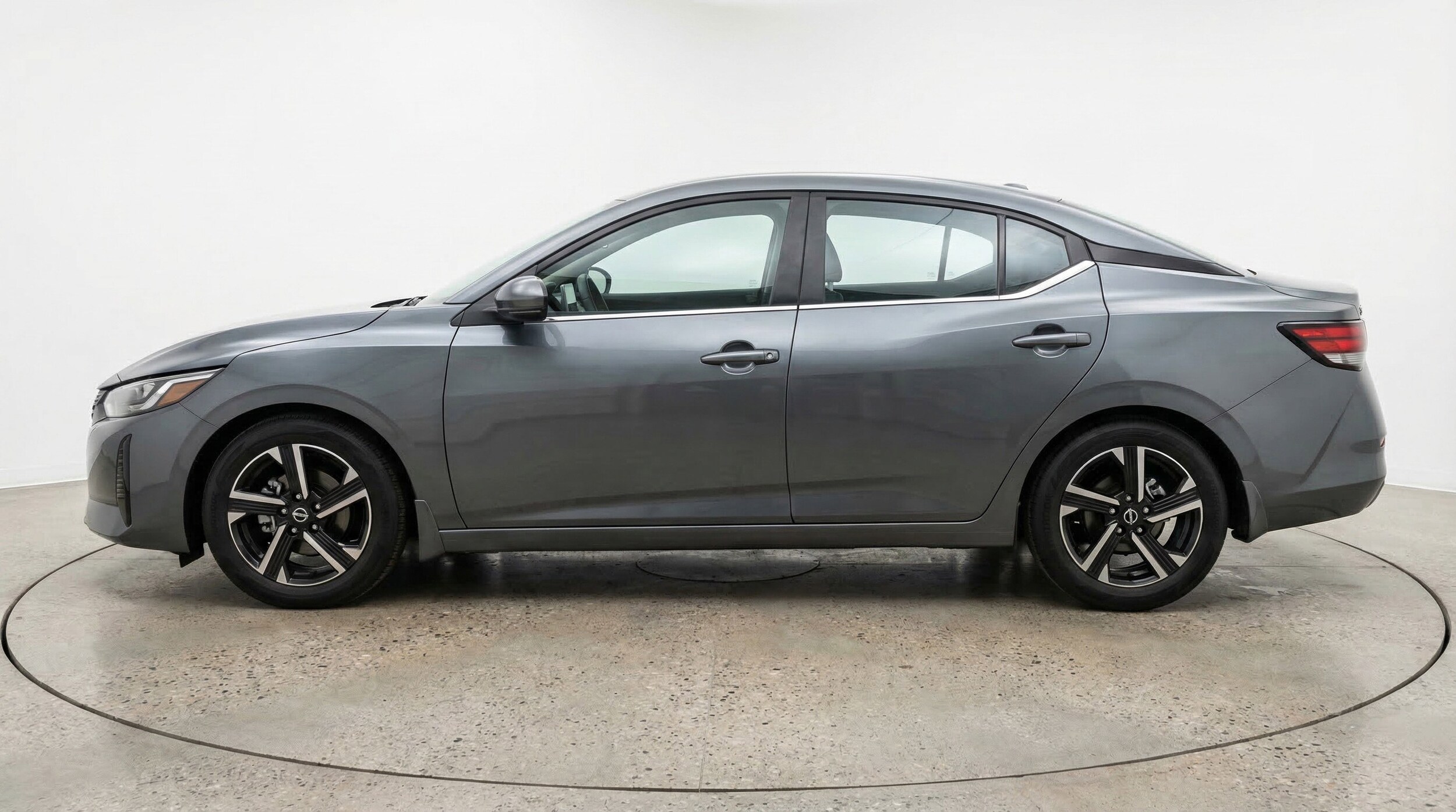 Thumbnail: 2025 Nissan Sentra - 5