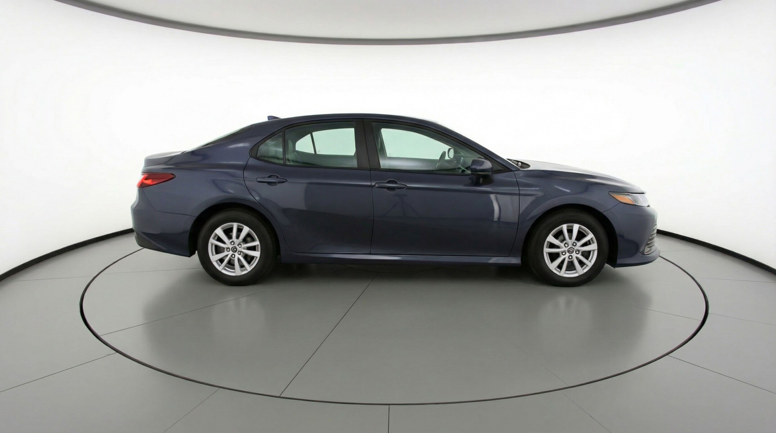 Thumbnail: 2025 Toyota Camry - 11