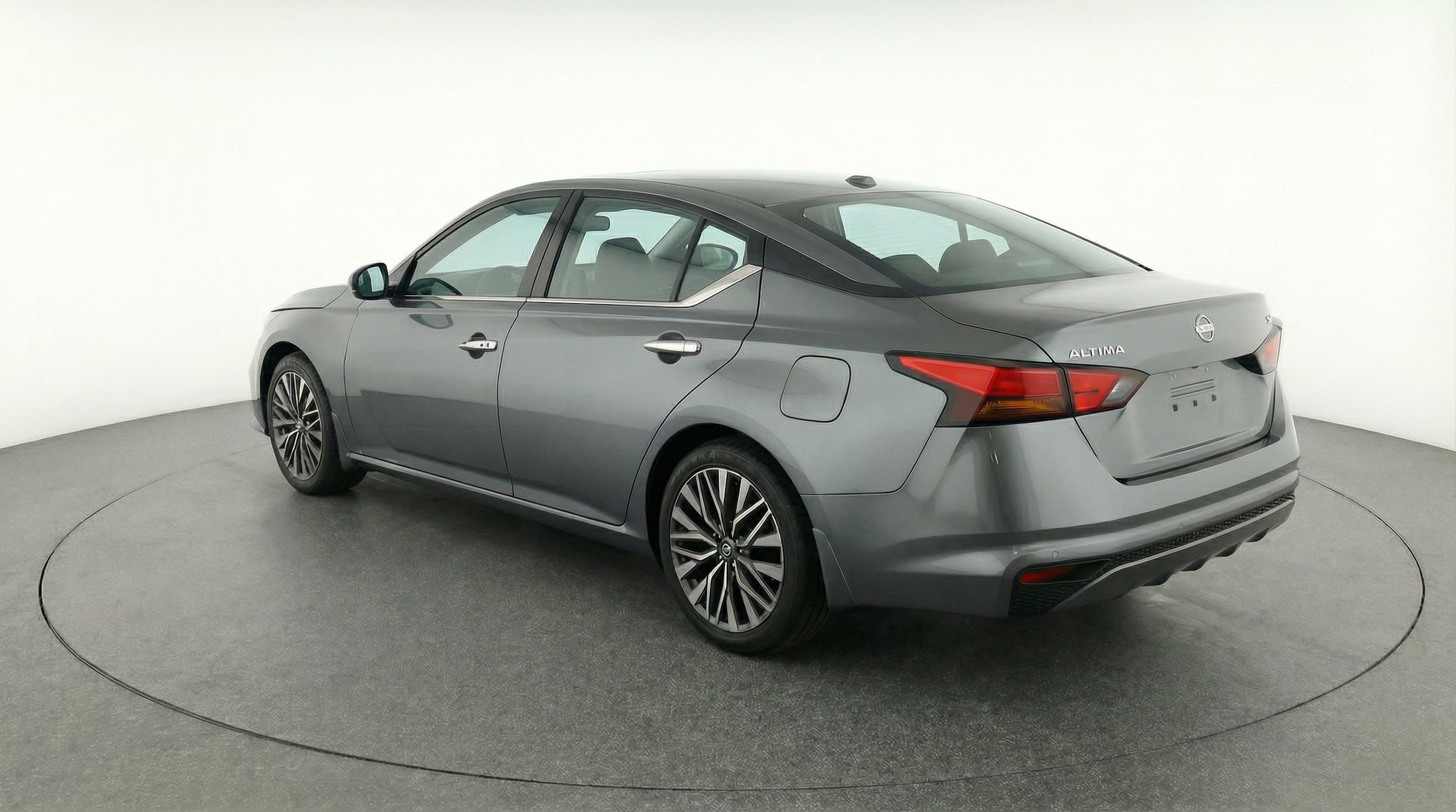 Thumbnail: 2025 Nissan Altima - 5