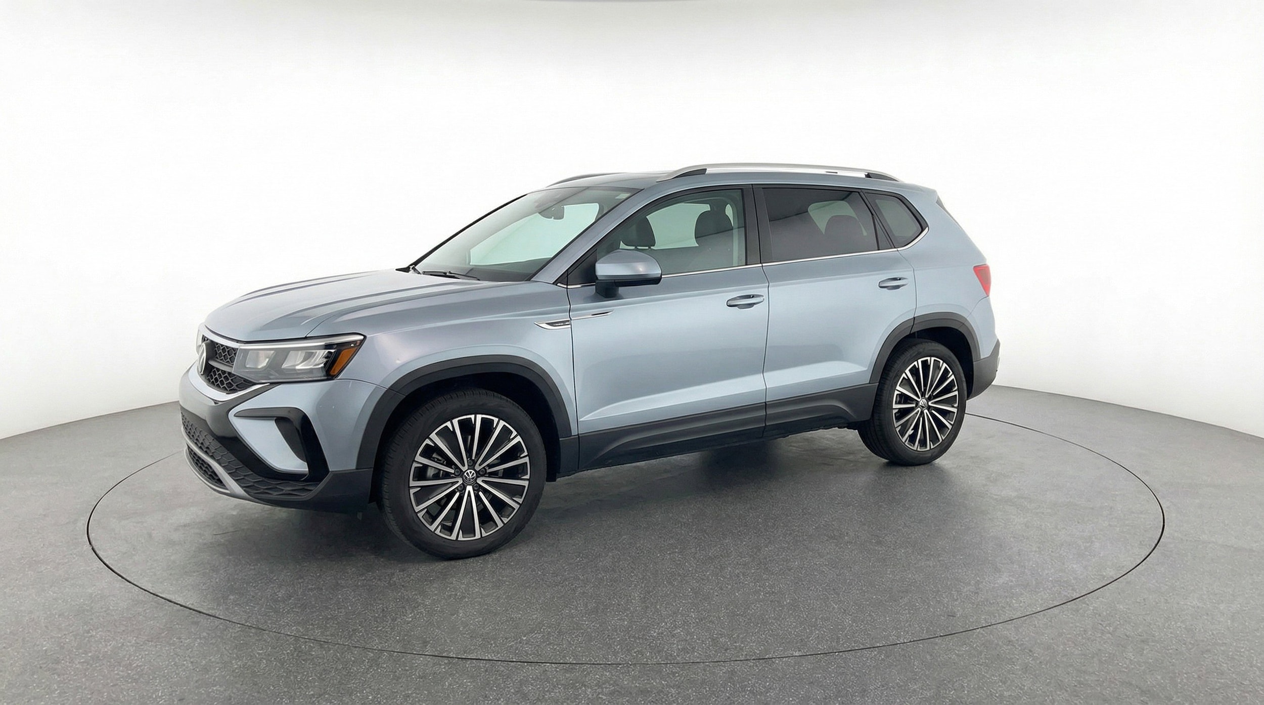 Thumbnail: 2025 Volkswagen Taos - 3