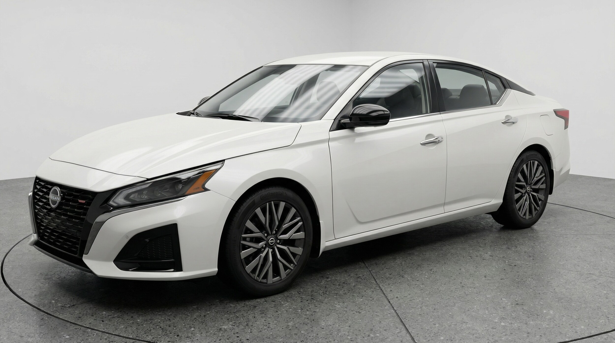 Thumbnail: 2025 Nissan Altima - 3