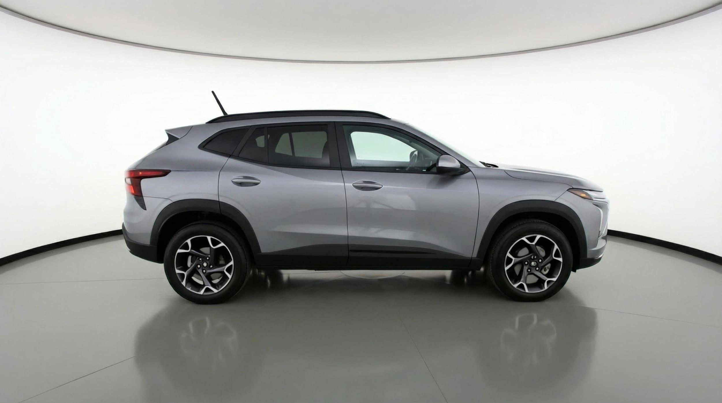 Thumbnail: 2025 Chevrolet Trax - 8