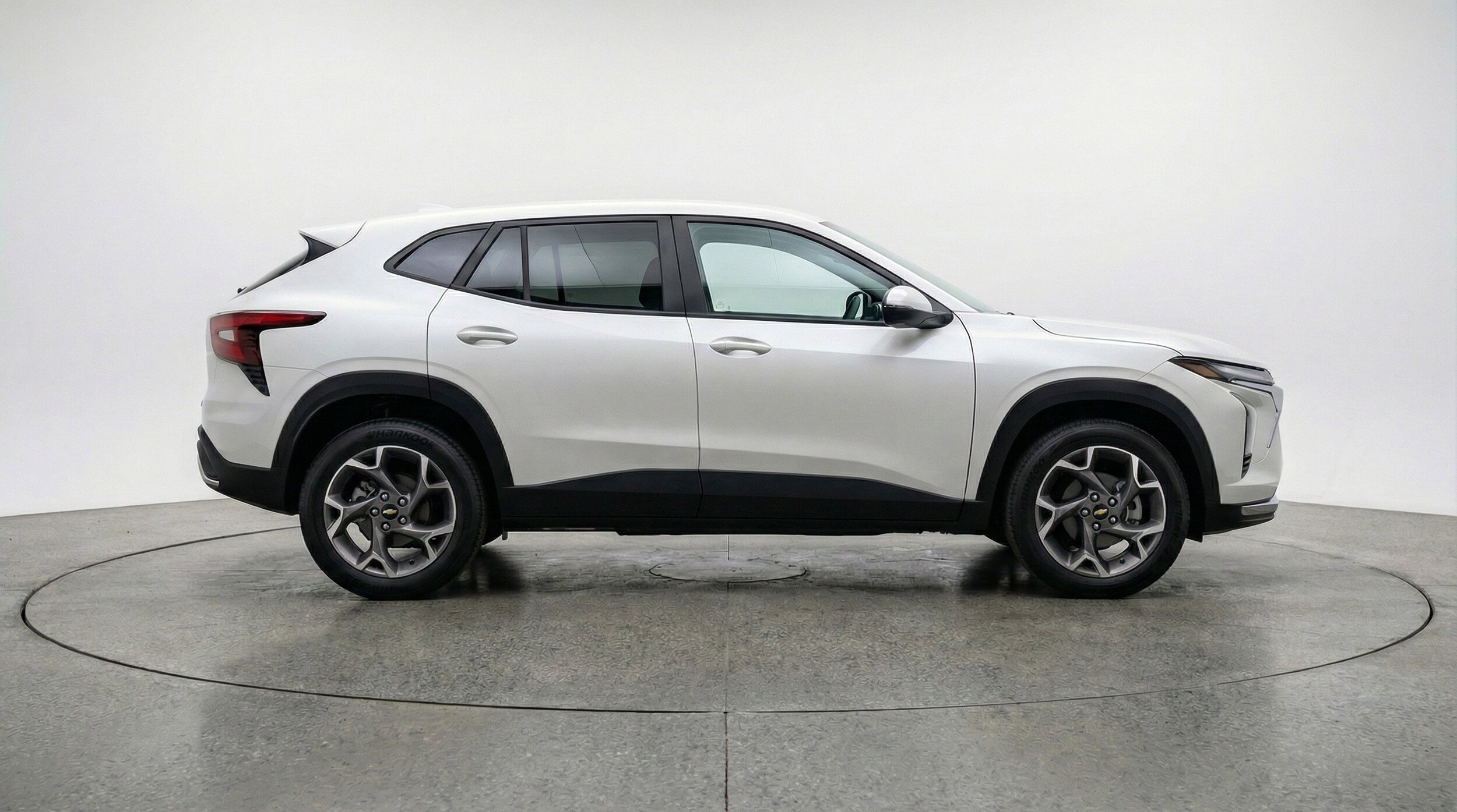 Thumbnail: 2025 Chevrolet Trax - 11