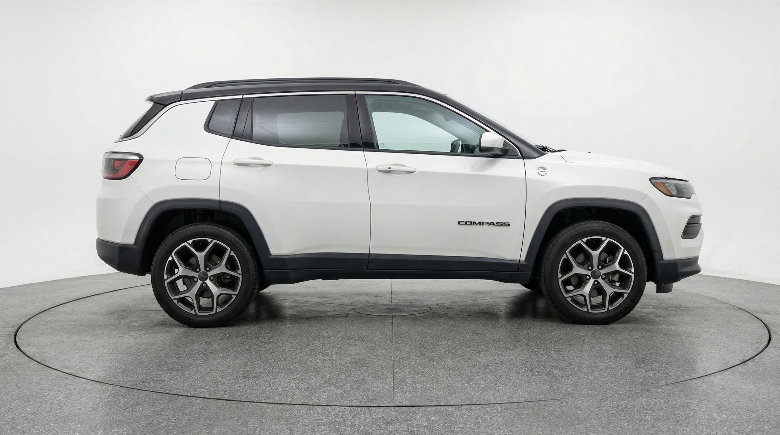 Thumbnail: 2025 Jeep Compass - 8