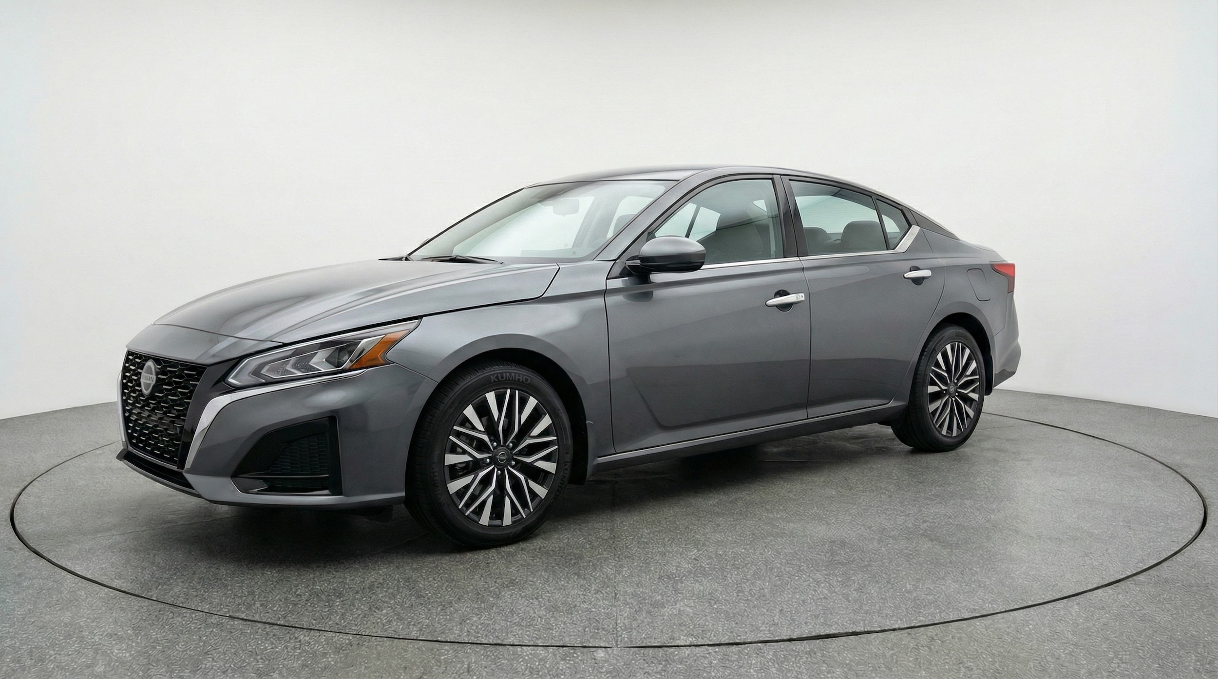 Thumbnail: 2025 Nissan Altima - 3